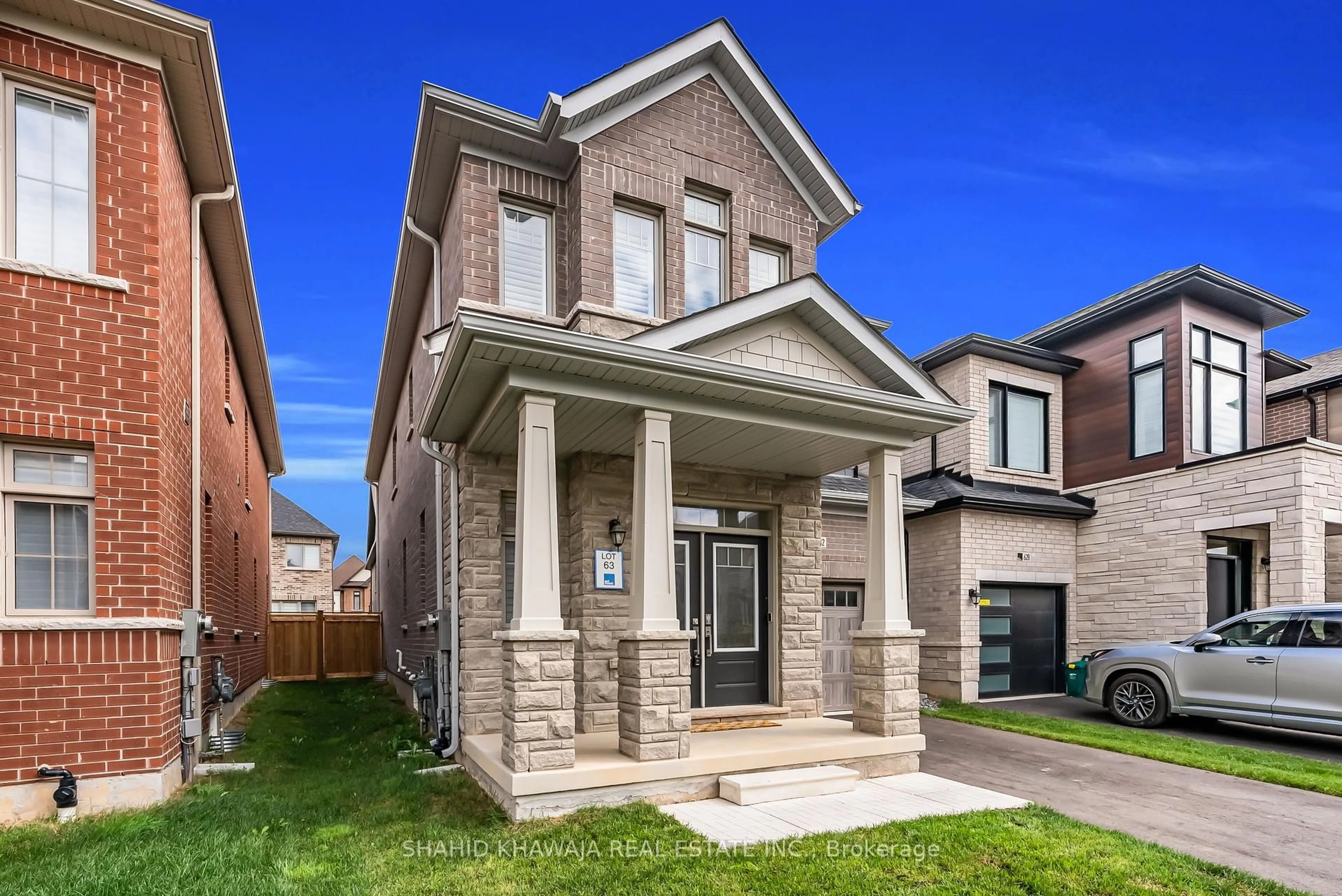 Home with brick exterior material, street for 632 Bearberry Pl, Milton Ontario L9E 1V2