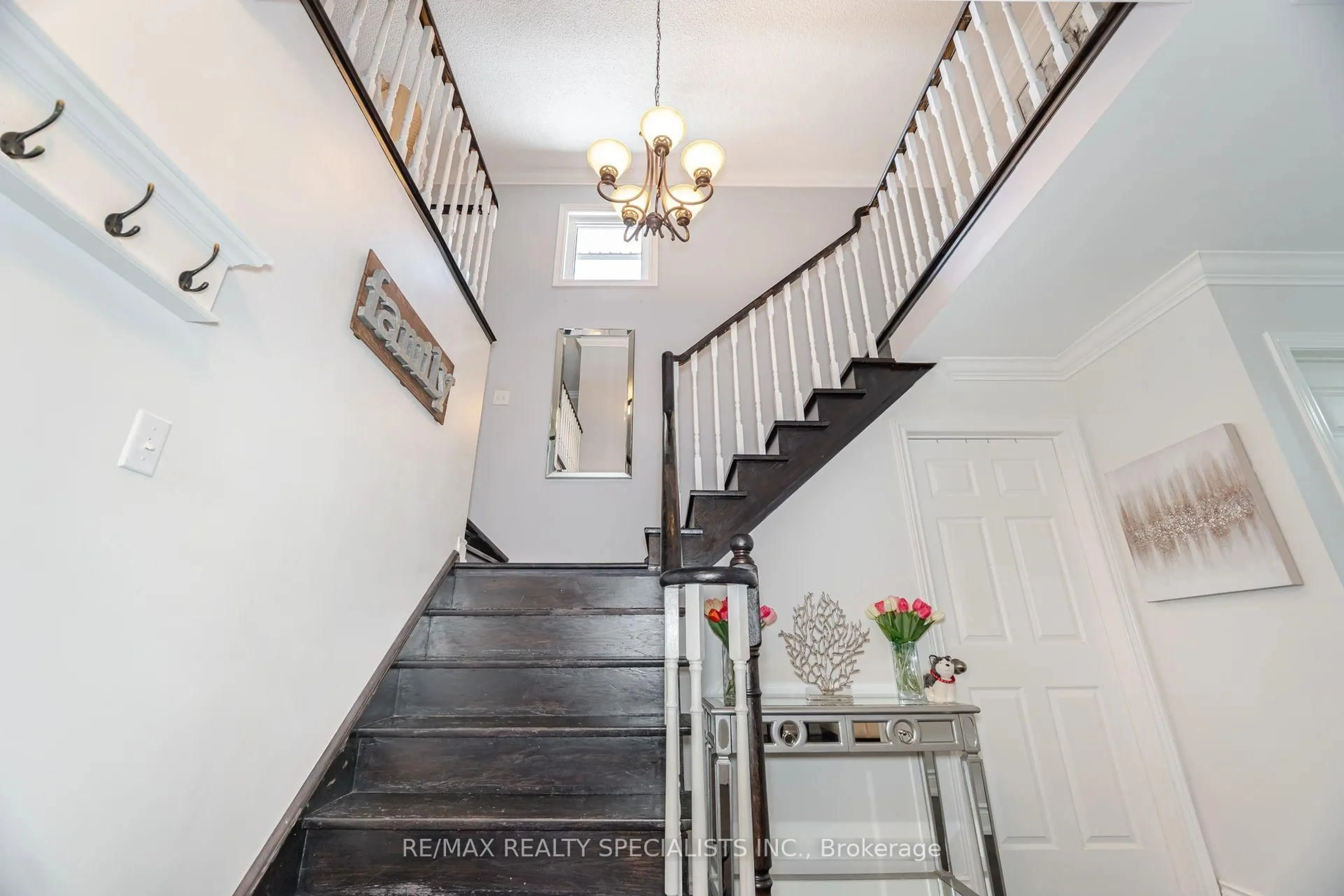 Unknown for 131 Richvale Dr, Brampton Ontario L6Z 4G6