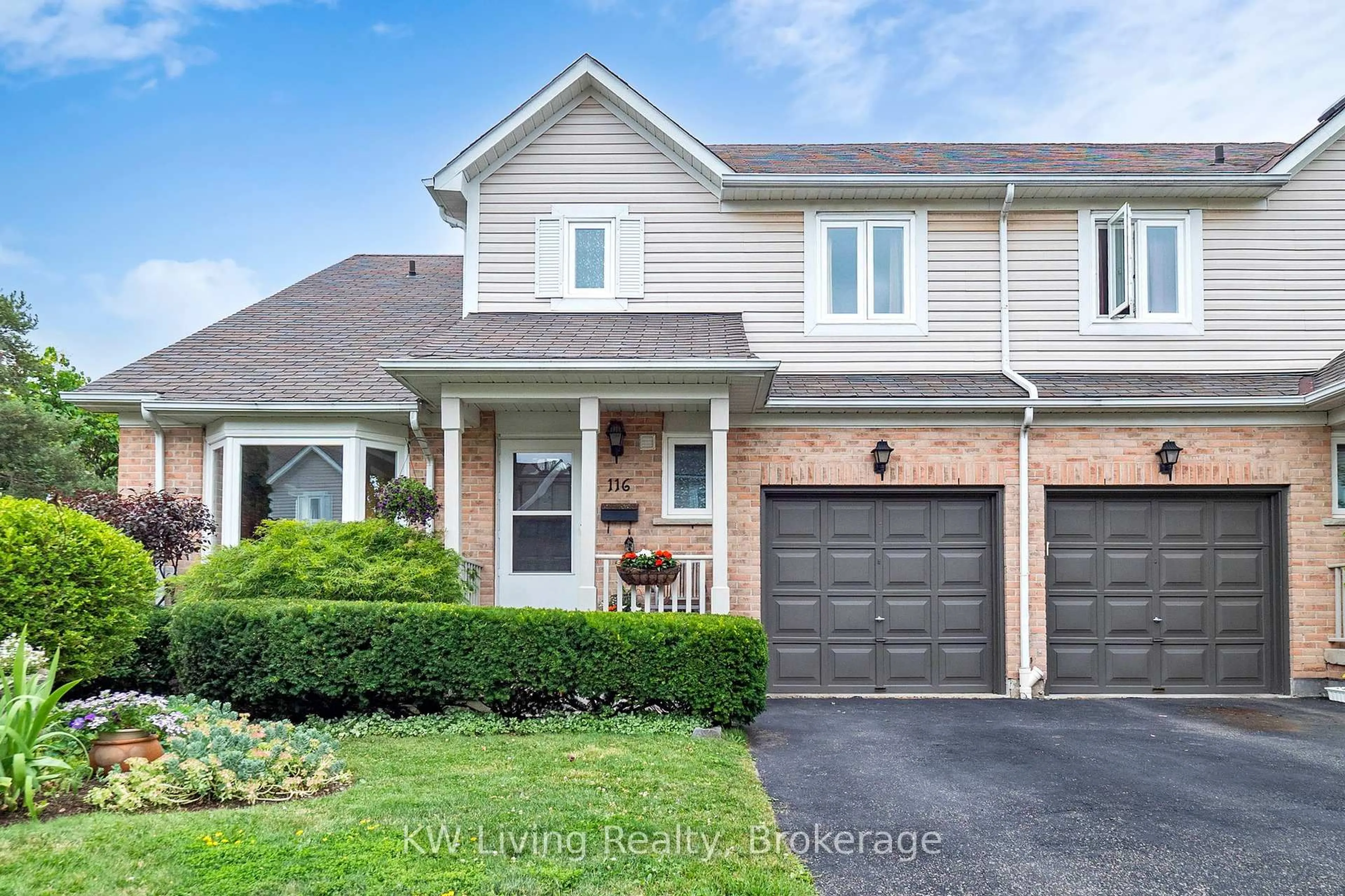 Home with brick exterior material, street for 5910 Greensboro Dr #116, Mississauga Ontario L5M 5Z6