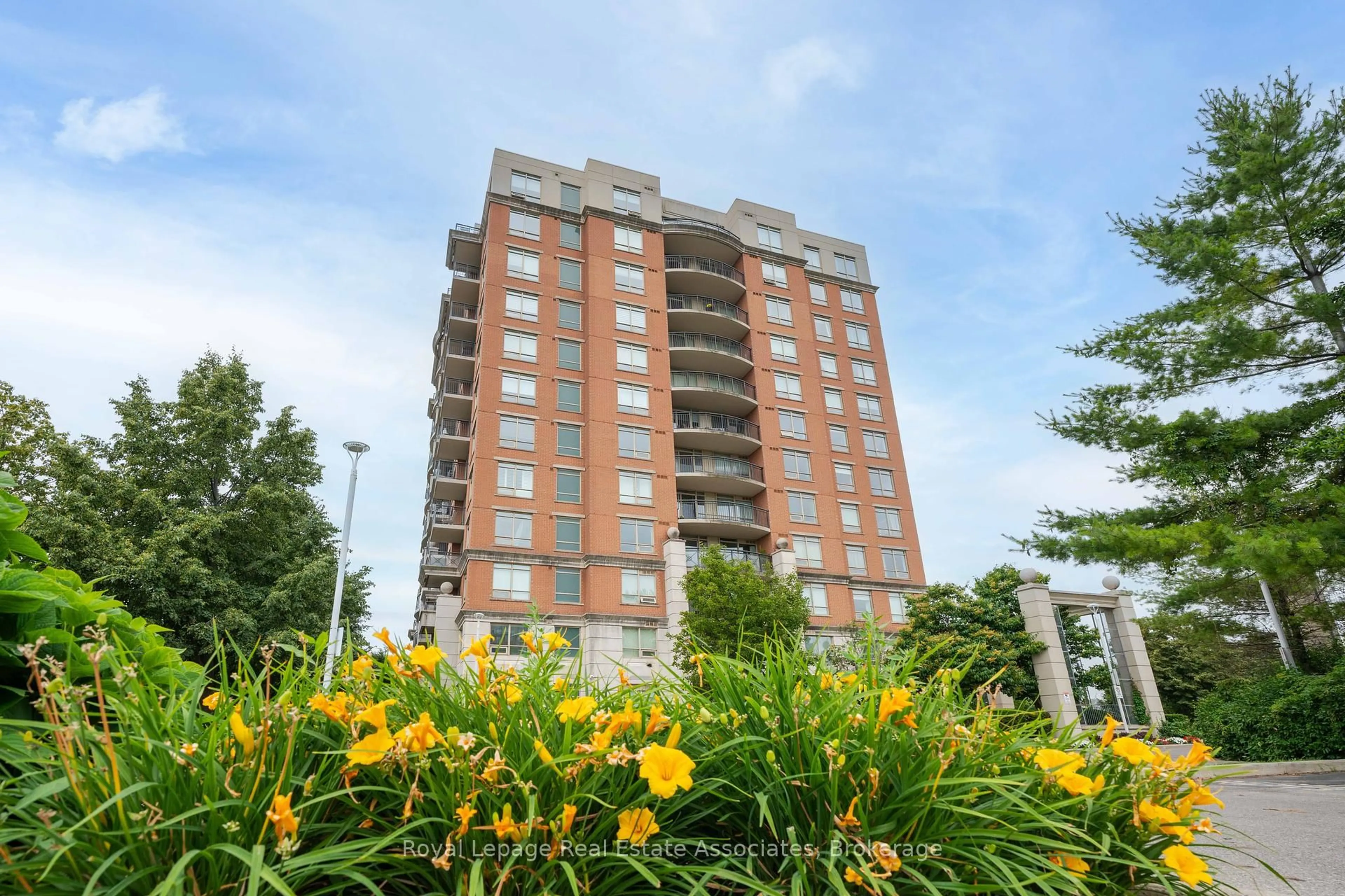 Unknown for 2325 Central Park Dr #1112, Oakville Ontario L6H 0E2