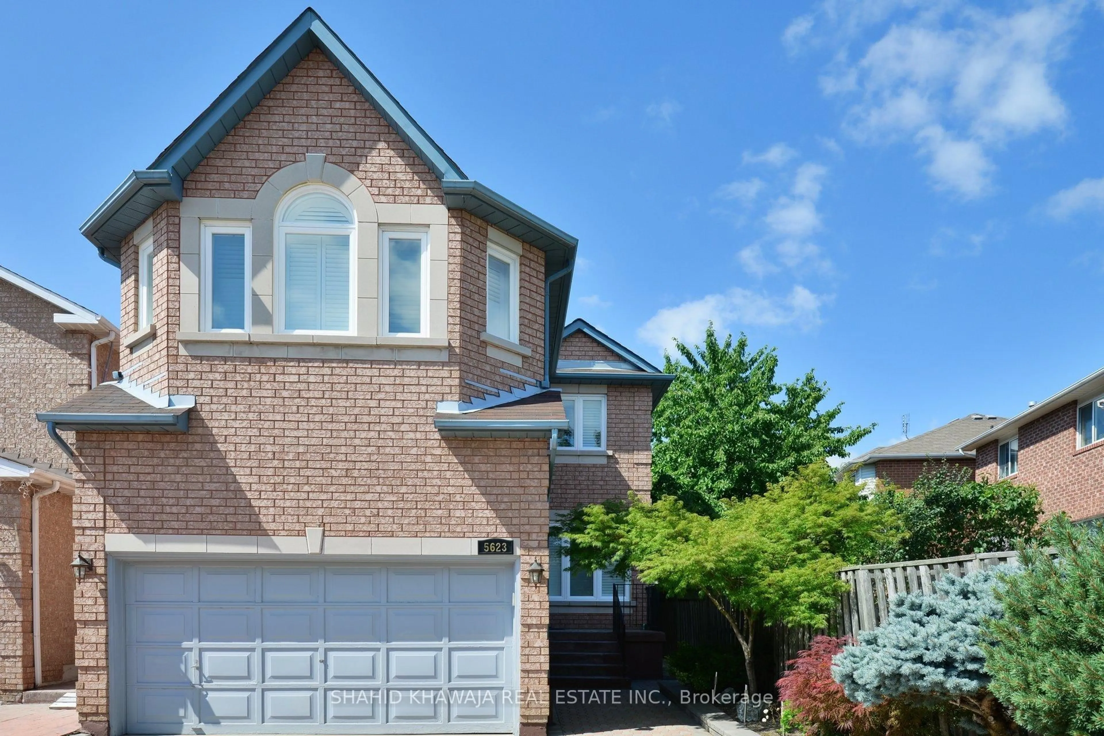 Home with brick exterior material, street for 5623 Cortina Cres, Mississauga Ontario L4Z 3R3