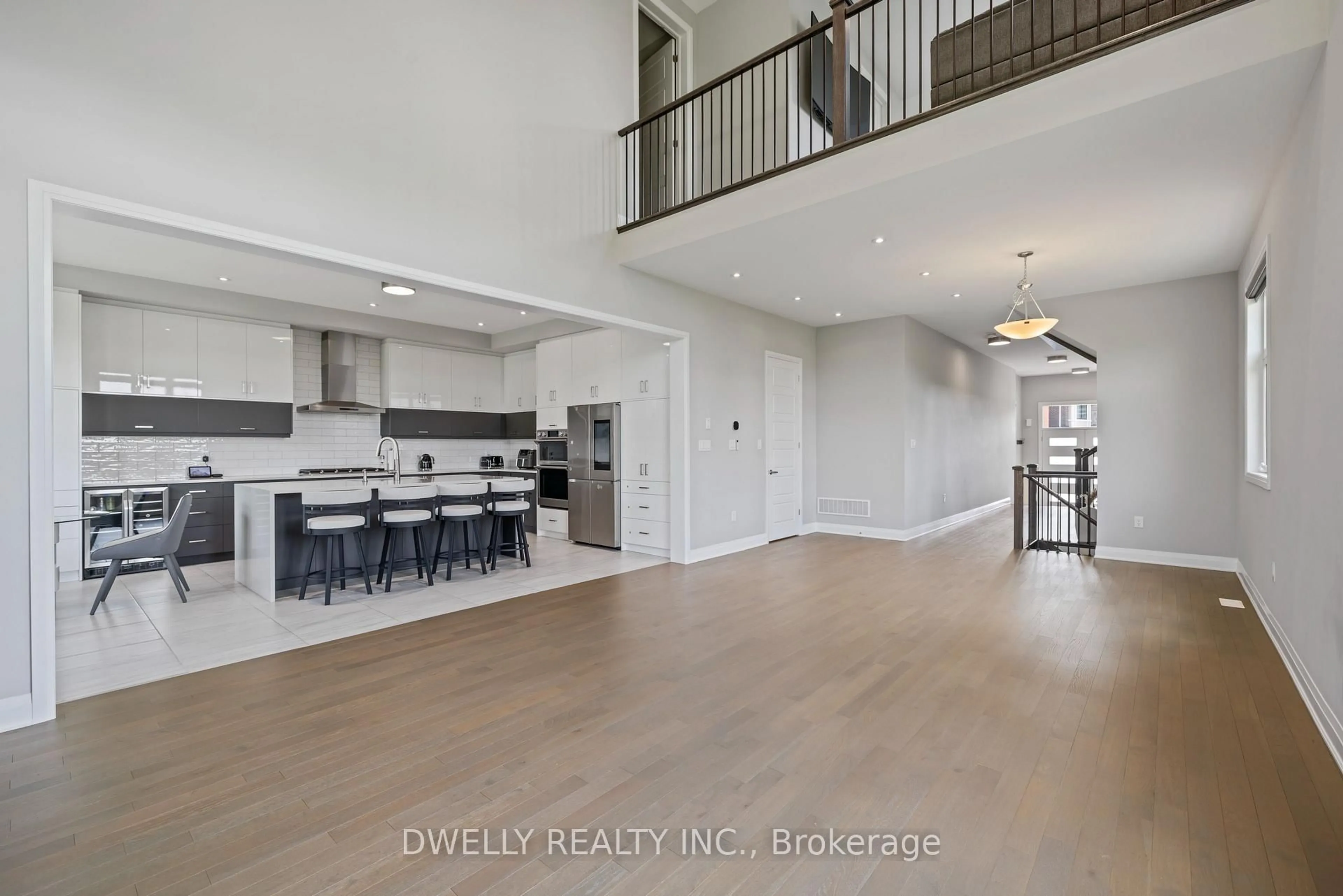Open concept kitchen, unknown for 3275 Harasym Tr, Oakville Ontario L6M 5L6