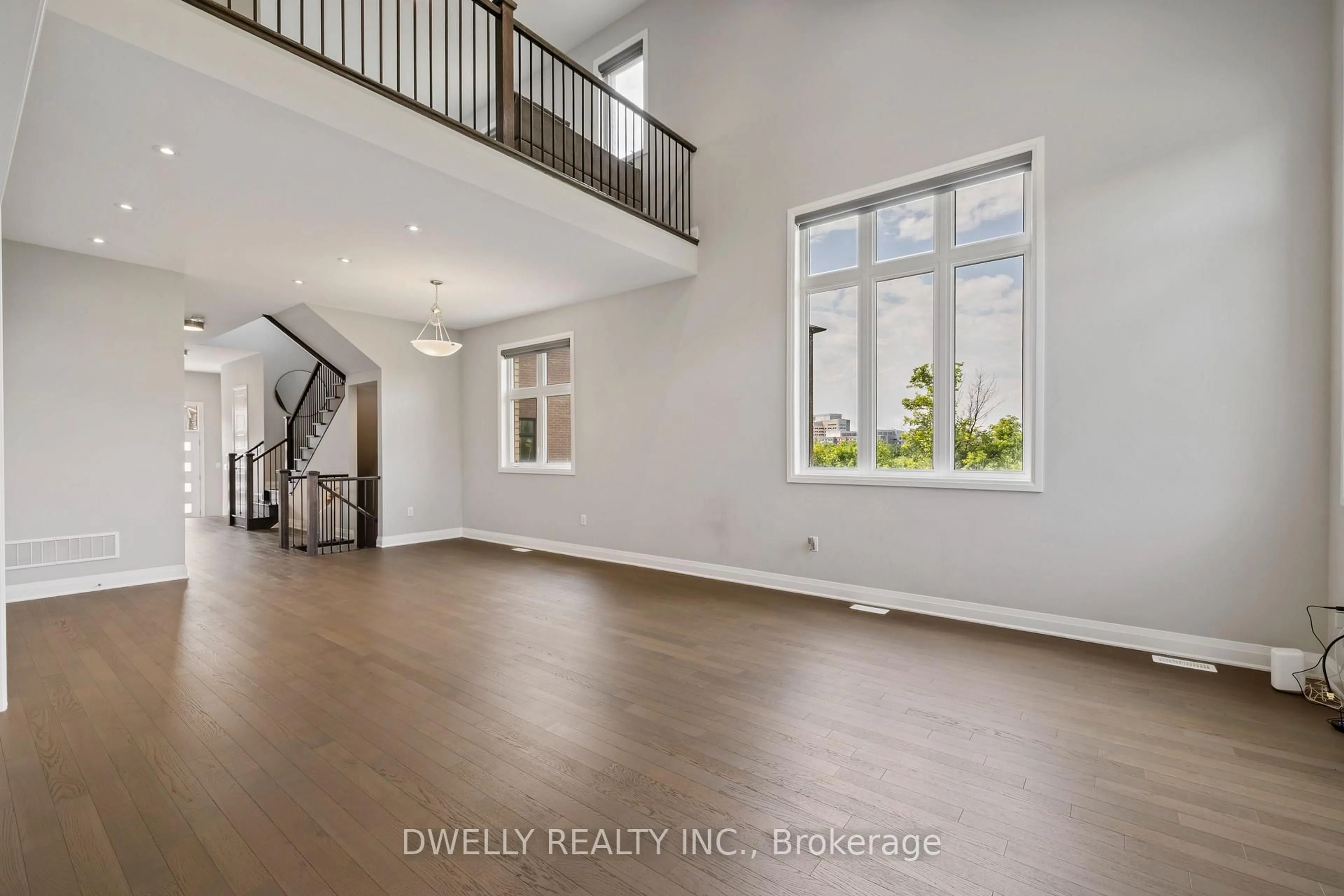 Indoor entryway for 3275 Harasym Tr, Oakville Ontario L6M 5L6
