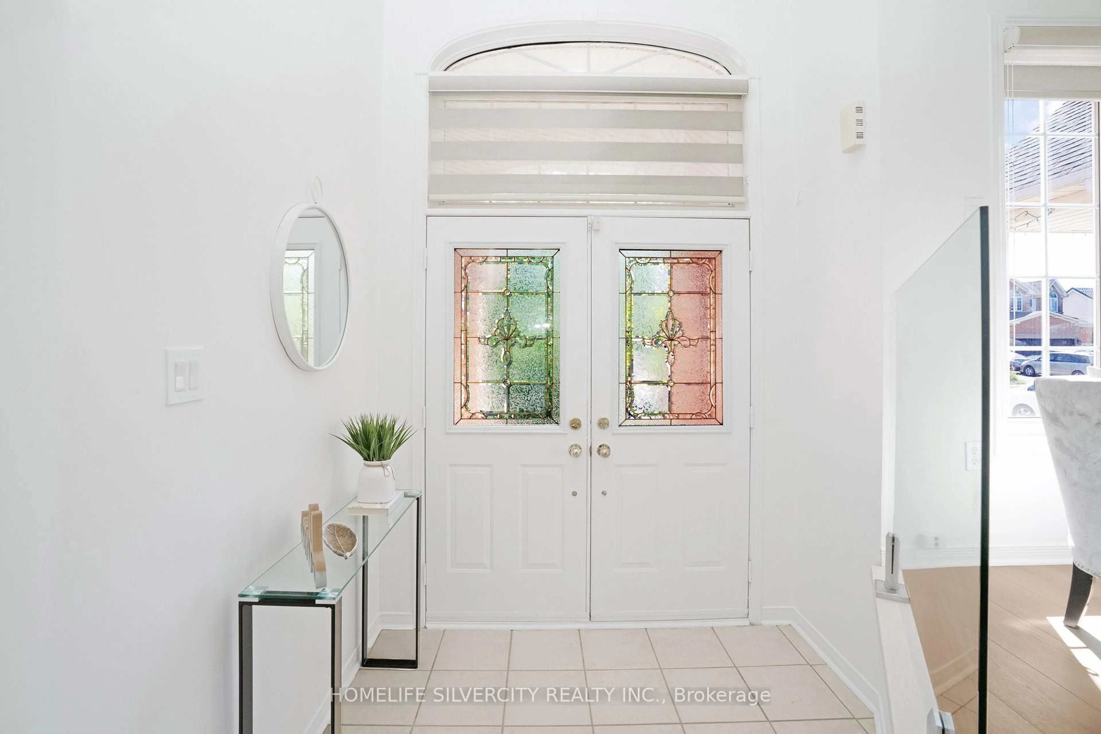 Indoor entryway for 3 Orchid Dr, Brampton Ontario L7A 1M4