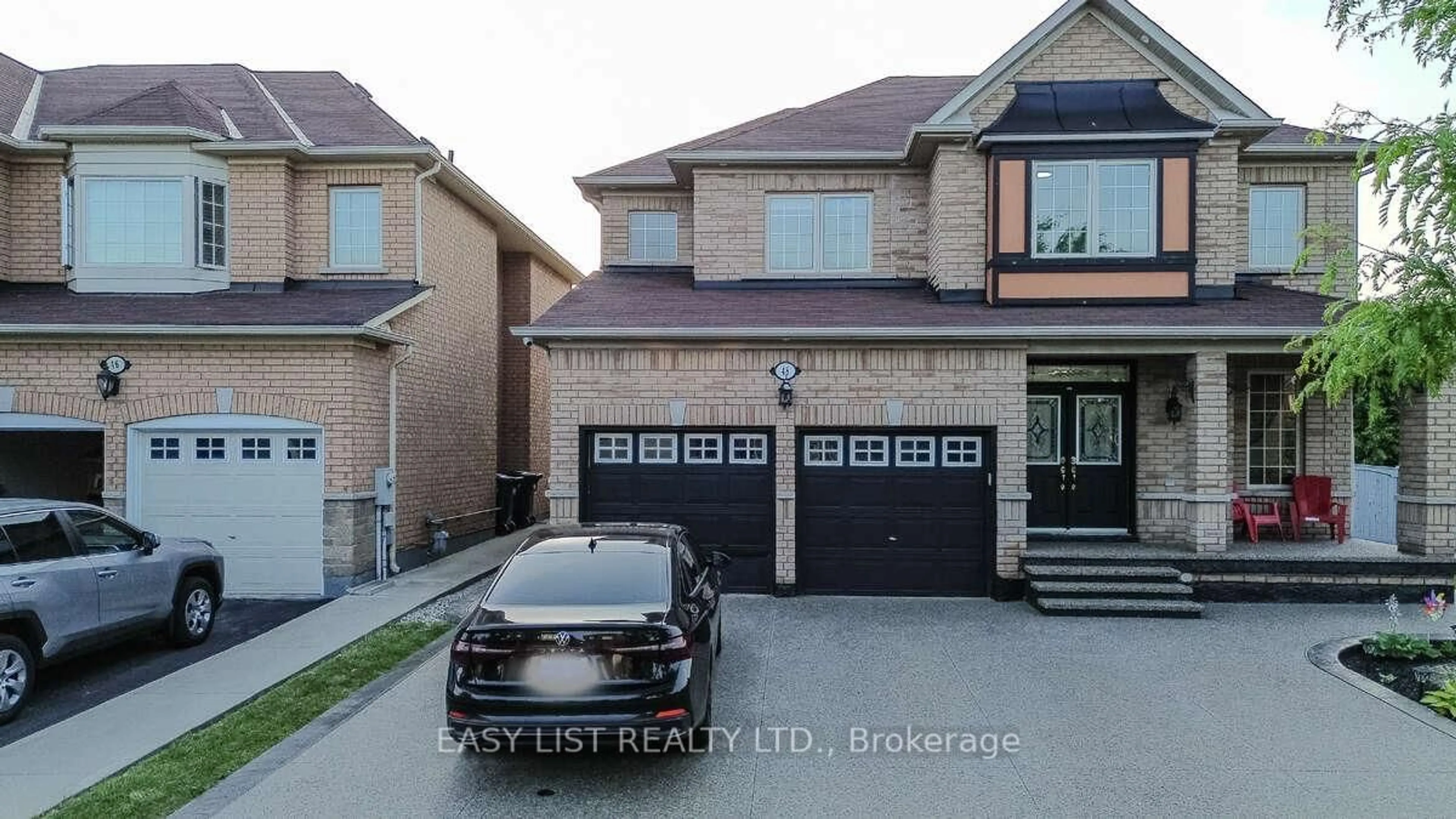 Home with brick exterior material, street for 48 Ryecroft Cres, Brampton Ontario L6R 0M8
