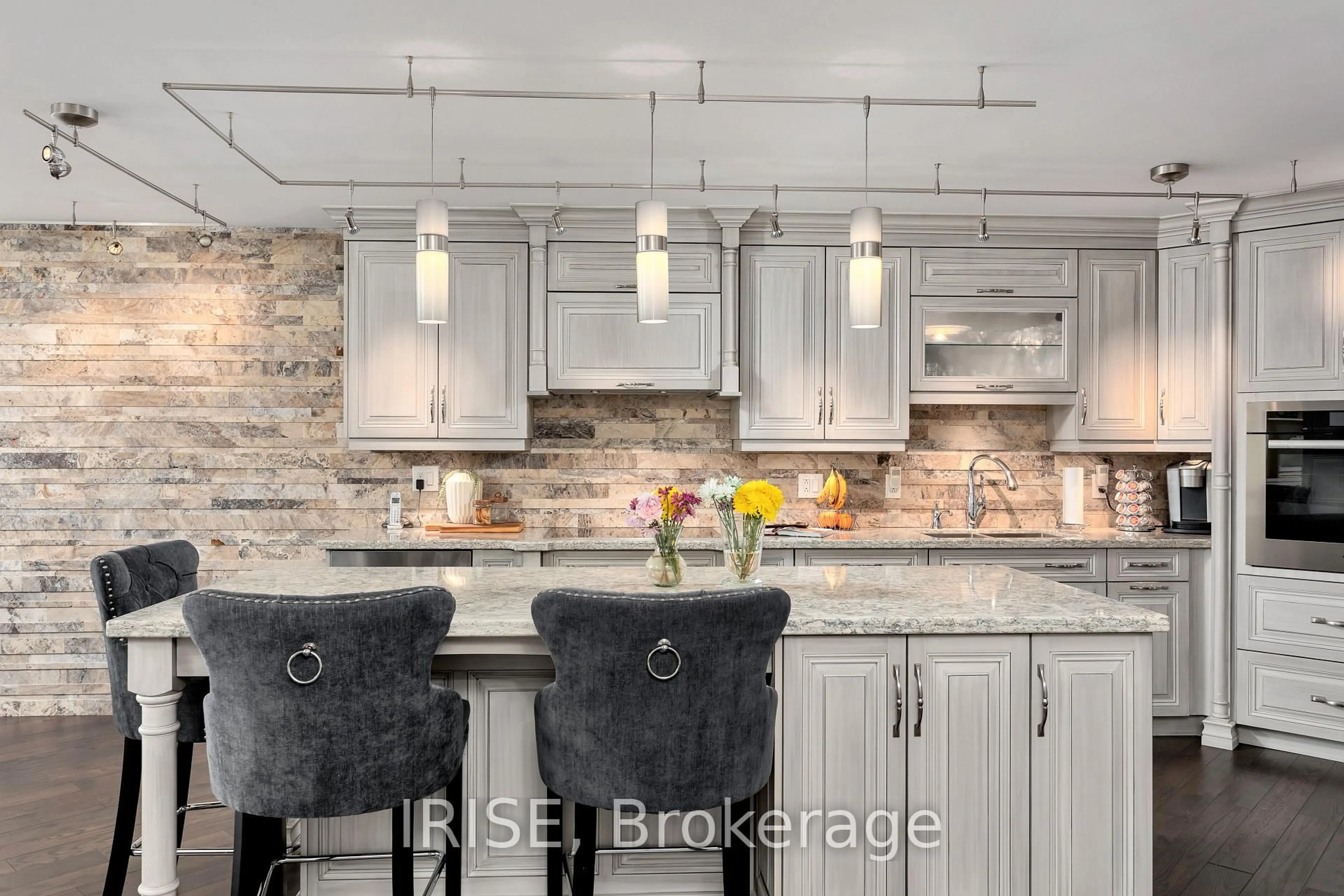Contemporary kitchen, ceramic/tile floor for 100 Bronte Rd #304, Oakville Ontario L6L 6L5