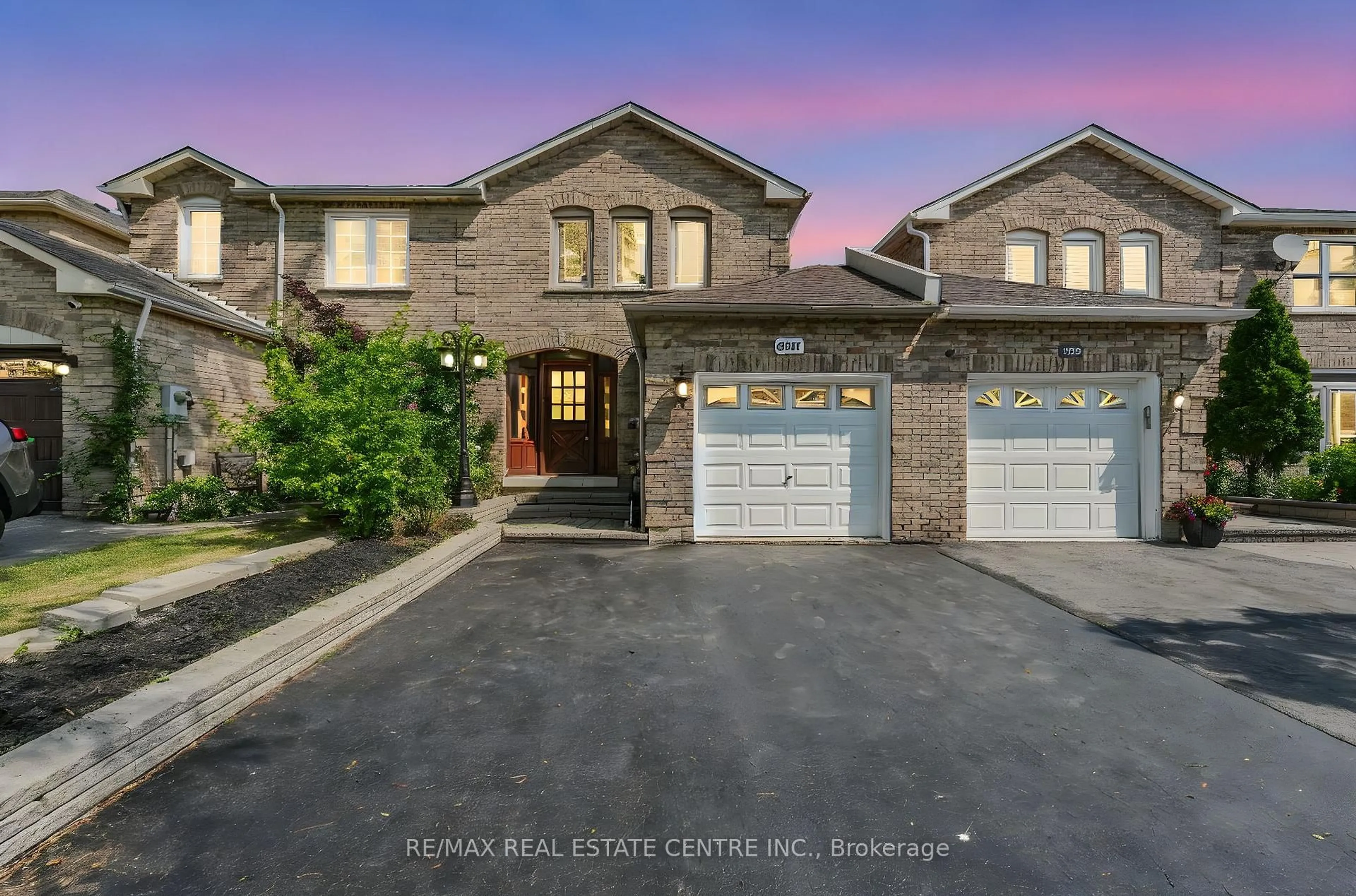 Home with brick exterior material, street for 337 Assiniboine Tr, Mississauga Ontario L5R 2Y2