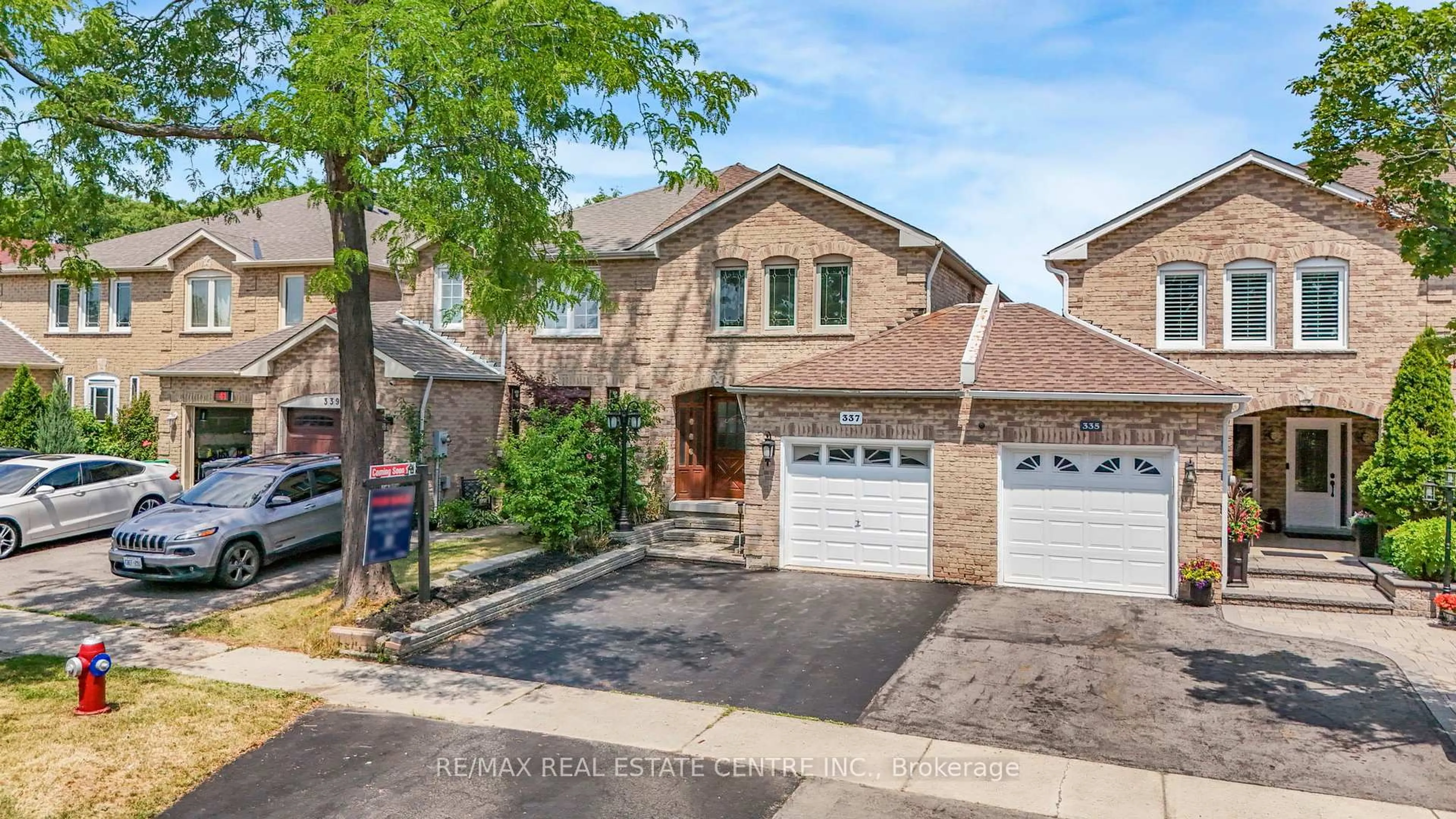 Home with brick exterior material, street for 337 Assiniboine Tr, Mississauga Ontario L5R 2Y2