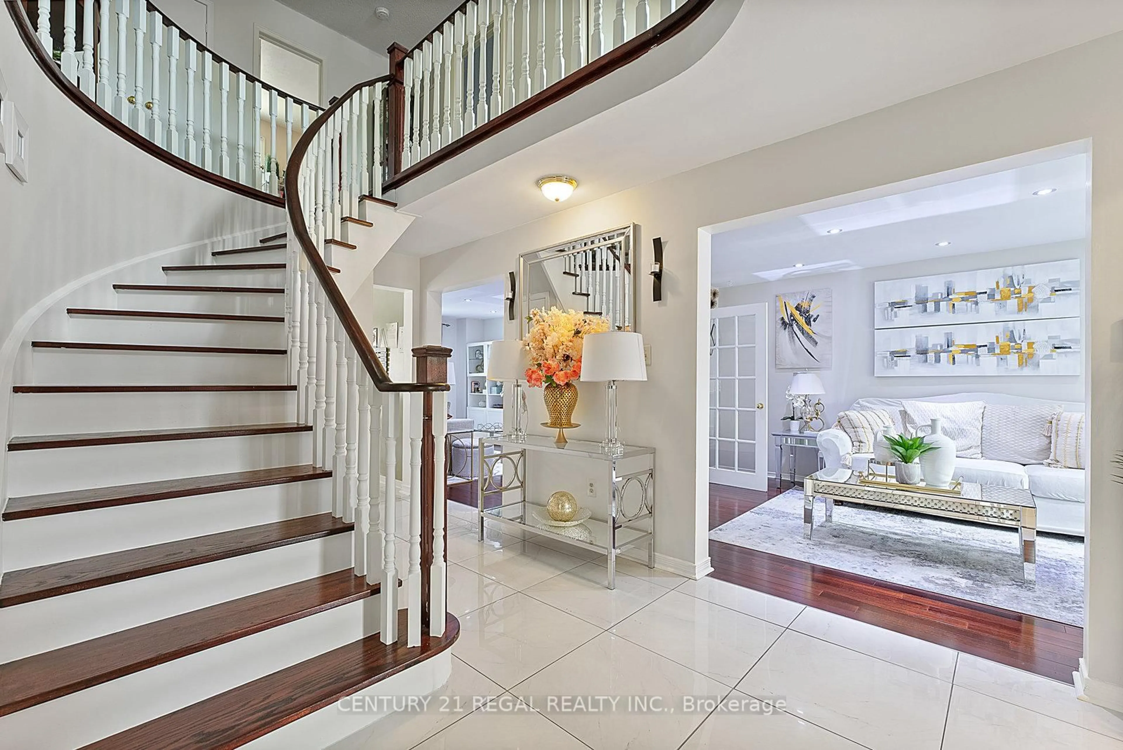 Indoor entryway for 97 Hinchley Wood Grve, Brampton Ontario L6V 4J1