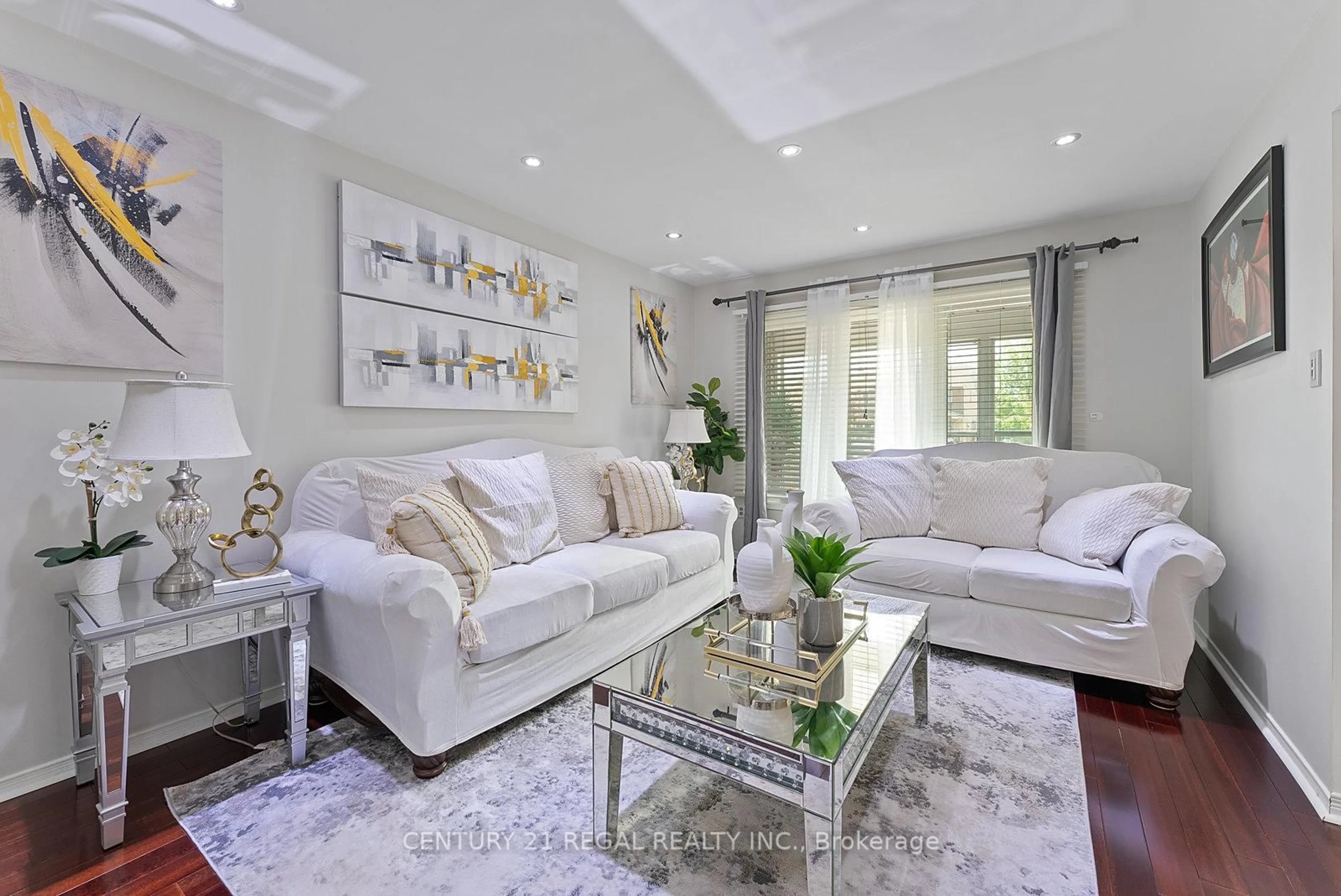 Living room with furniture, unknown for 97 Hinchley Wood Grve, Brampton Ontario L6V 4J1