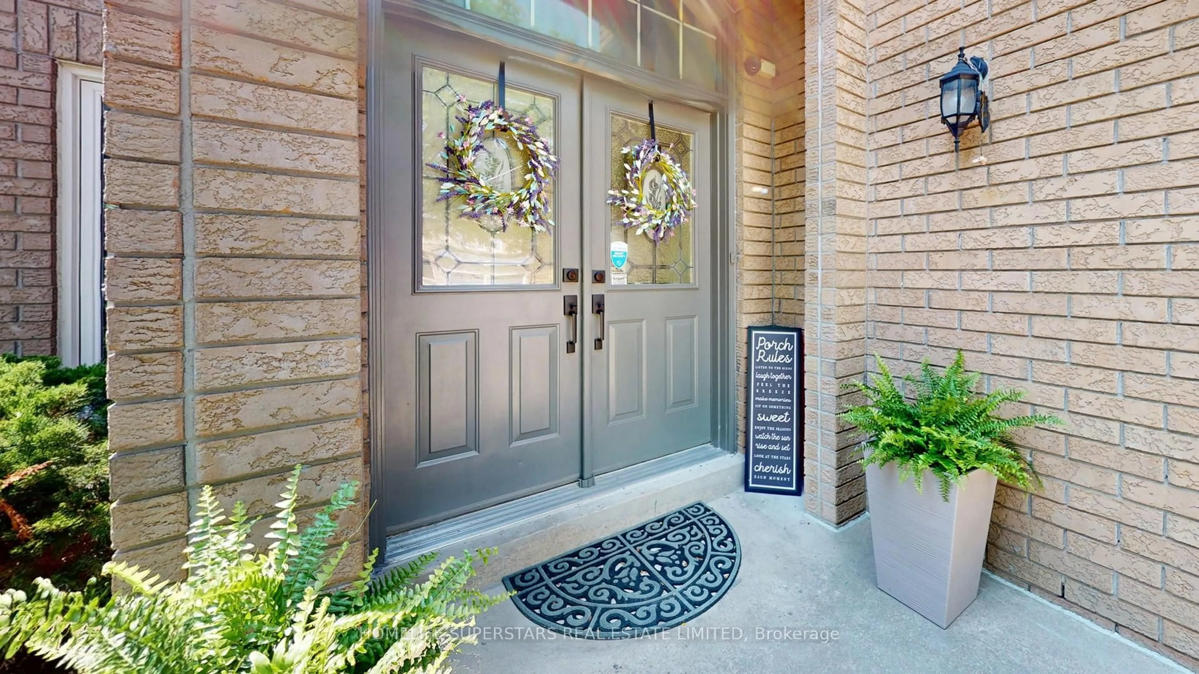 Indoor entryway for 54 Mount Mckinley Lane, Brampton Ontario L6R 2C2
