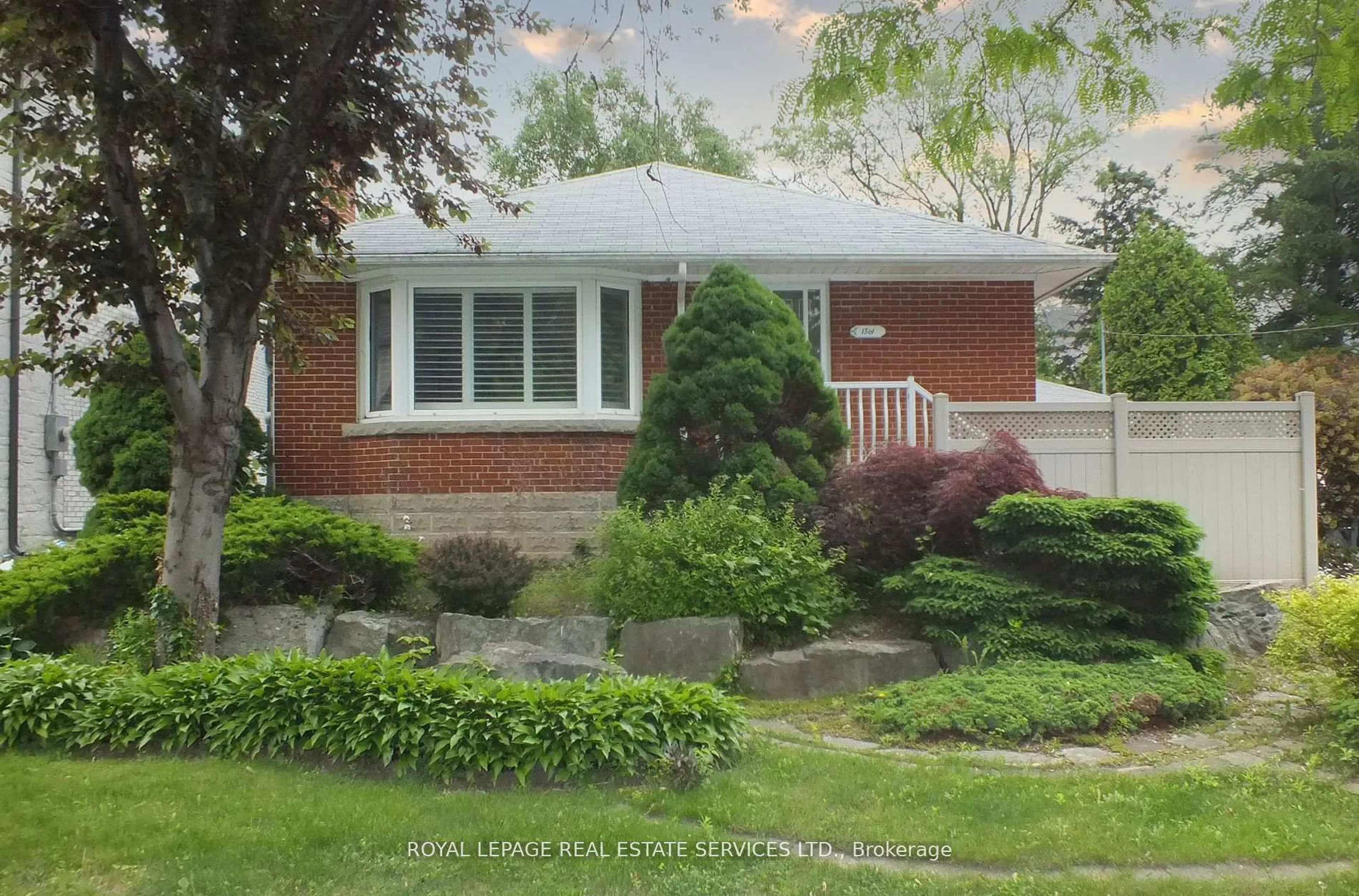 Home with brick exterior material, street for 1361 Kenmuir Ave, Mississauga Ontario L5G 4B3