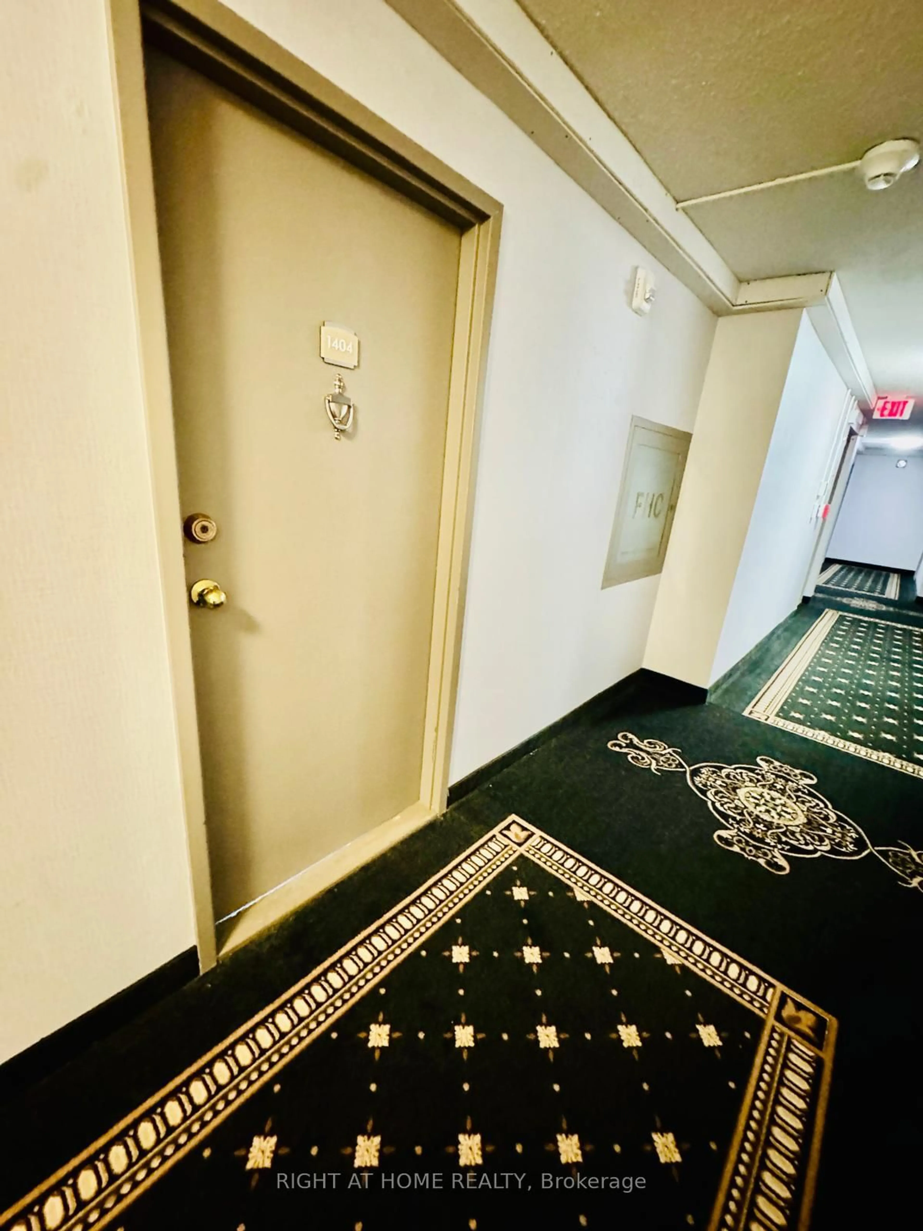 Indoor foyer for 475 The West Mall #1404, Toronto Ontario M9C 4Z3
