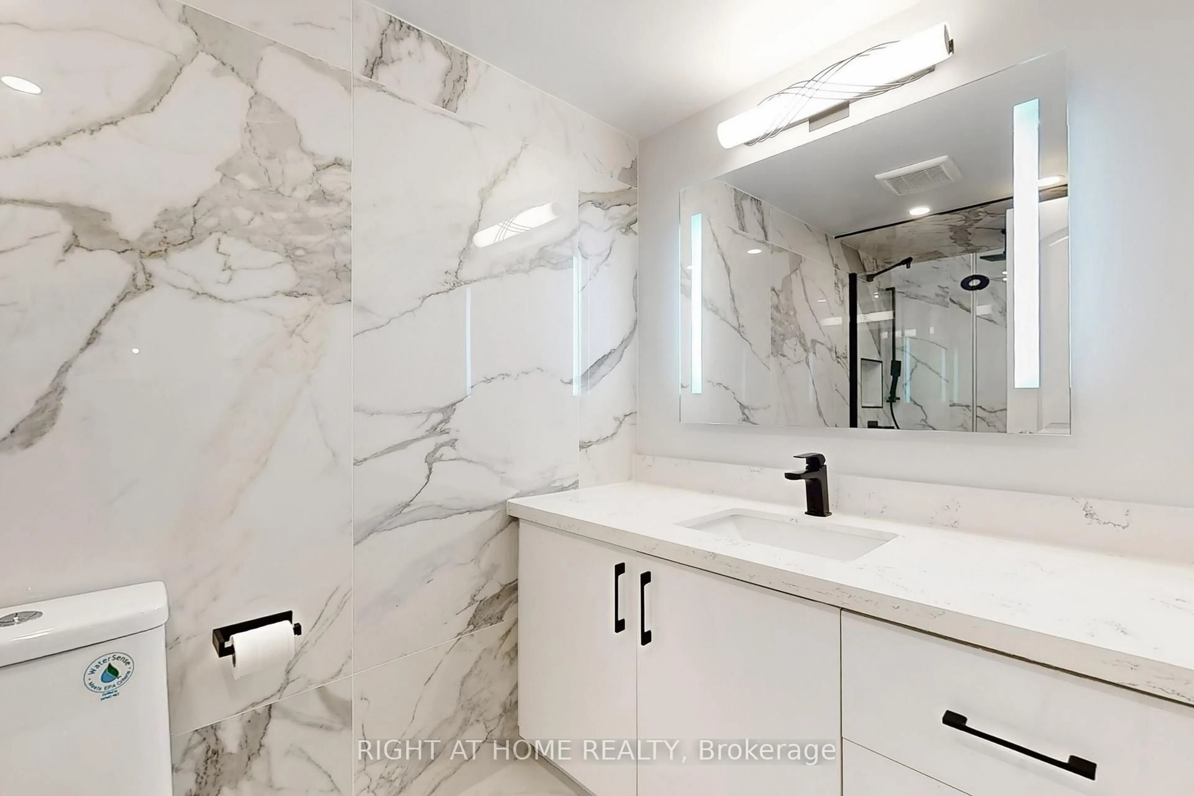 Contemporary bathroom, ceramic/tile floor for 714 The West Mall Rd #1703, Toronto Ontario M9C 4X1