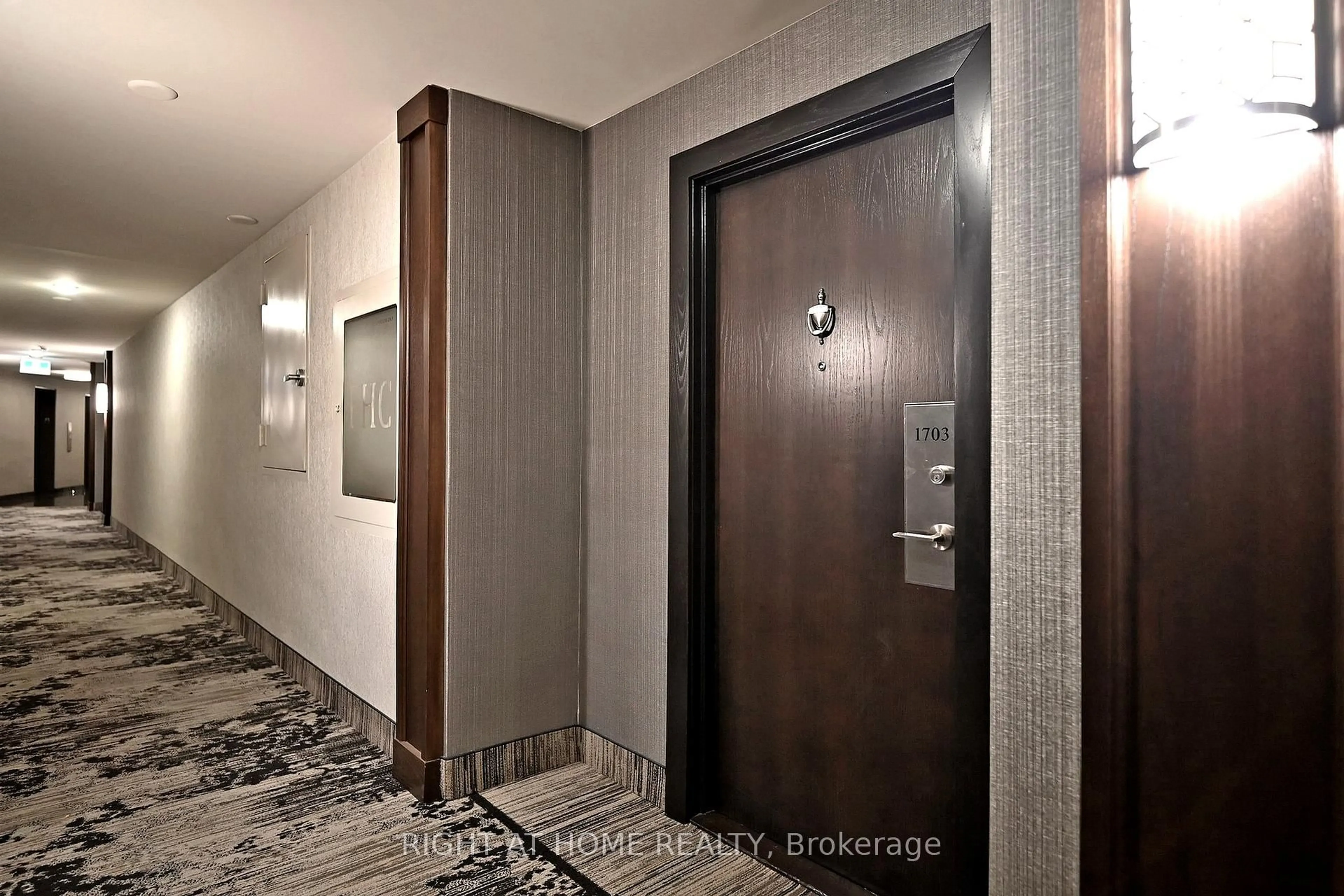 Unknown for 714 The West Mall Rd #1703, Toronto Ontario M9C 4X1