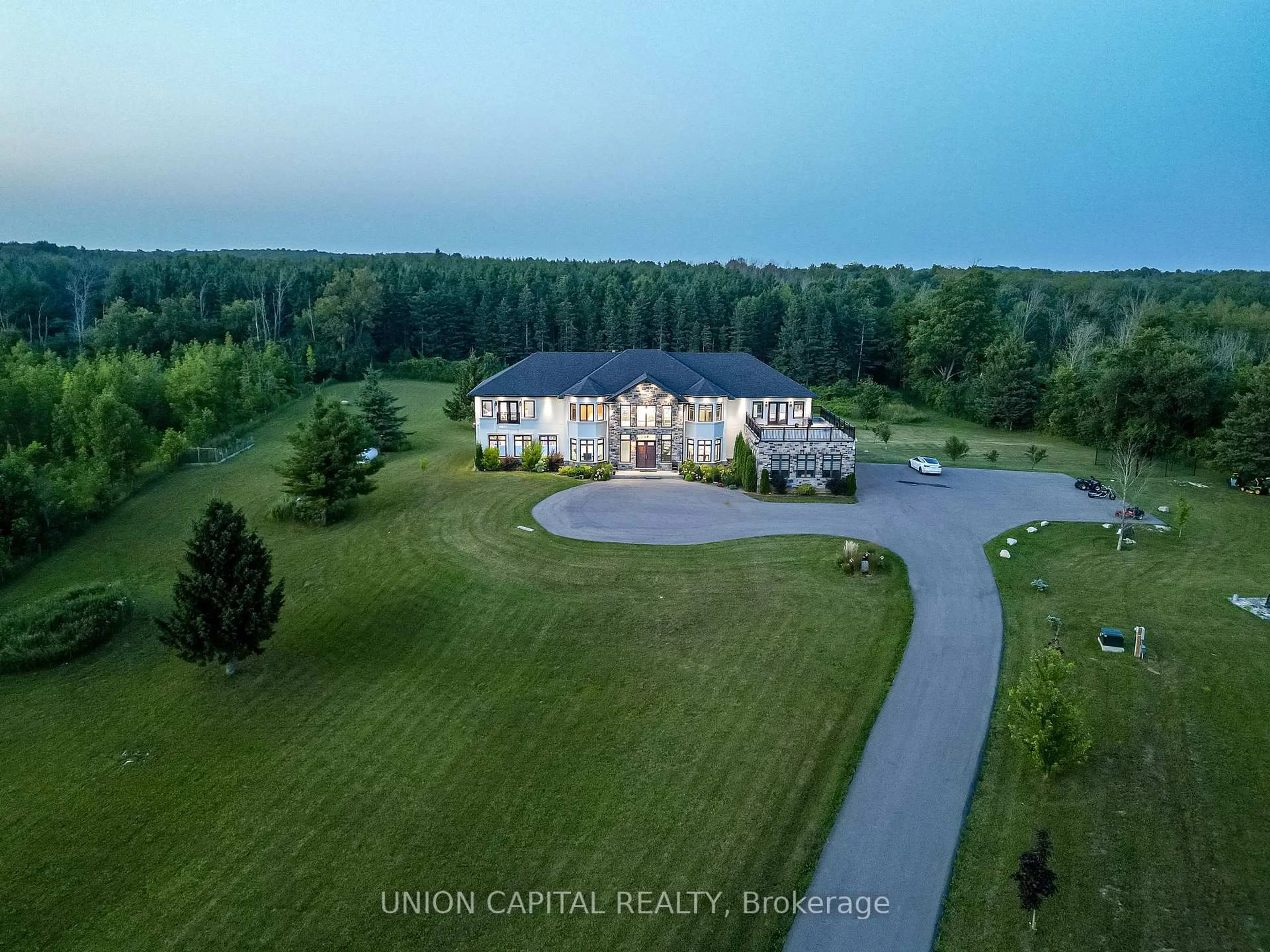 A pic from outside/outdoor area/front of a property/back of a property/a pic from drone, water/lake/river/ocean view for 16033 Mississauga Rd, Caledon Ontario L7C 1X8