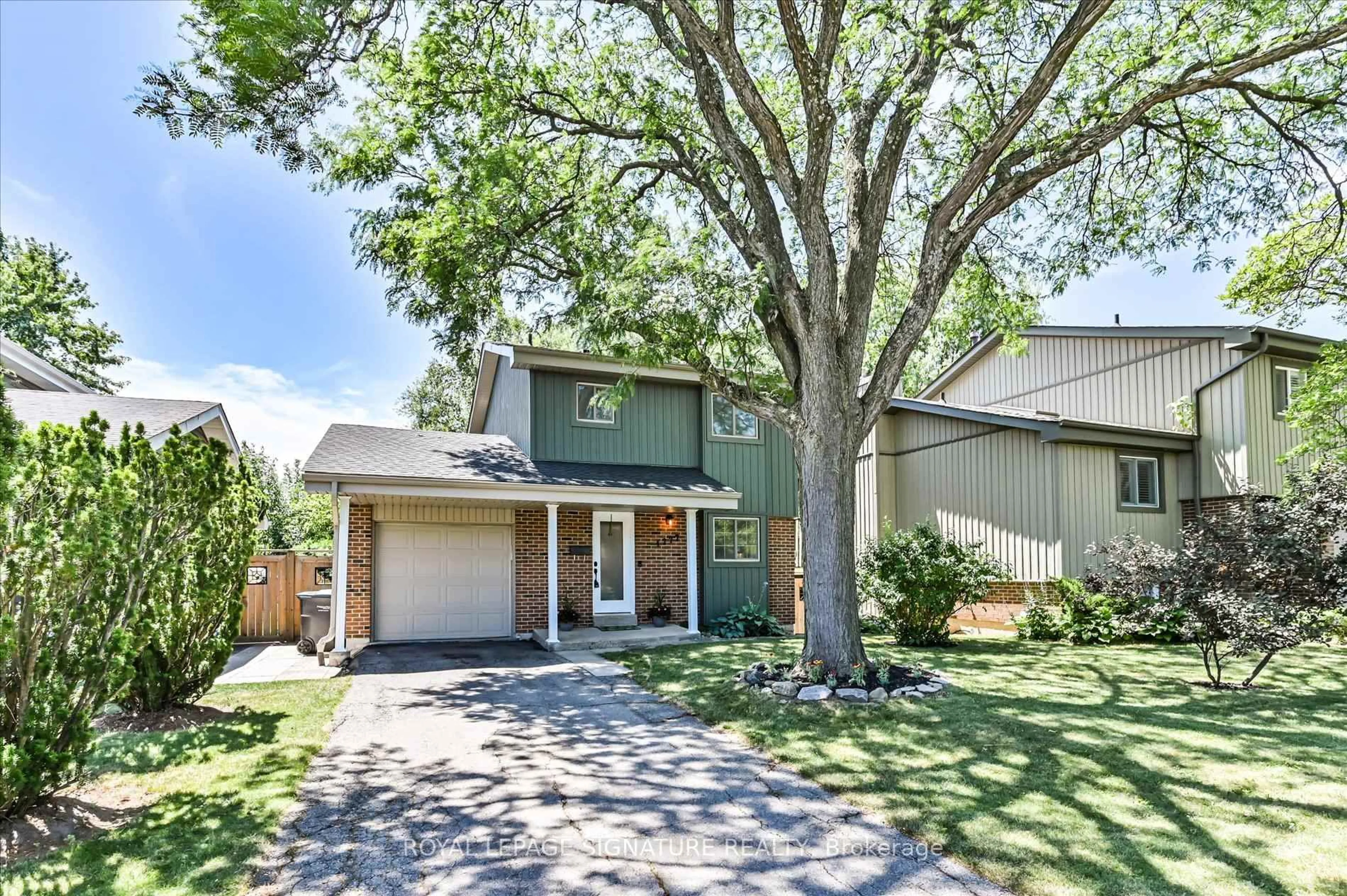 Home with brick exterior material, street for 4277 Jefton Cres, Mississauga Ontario L5L 1Z2