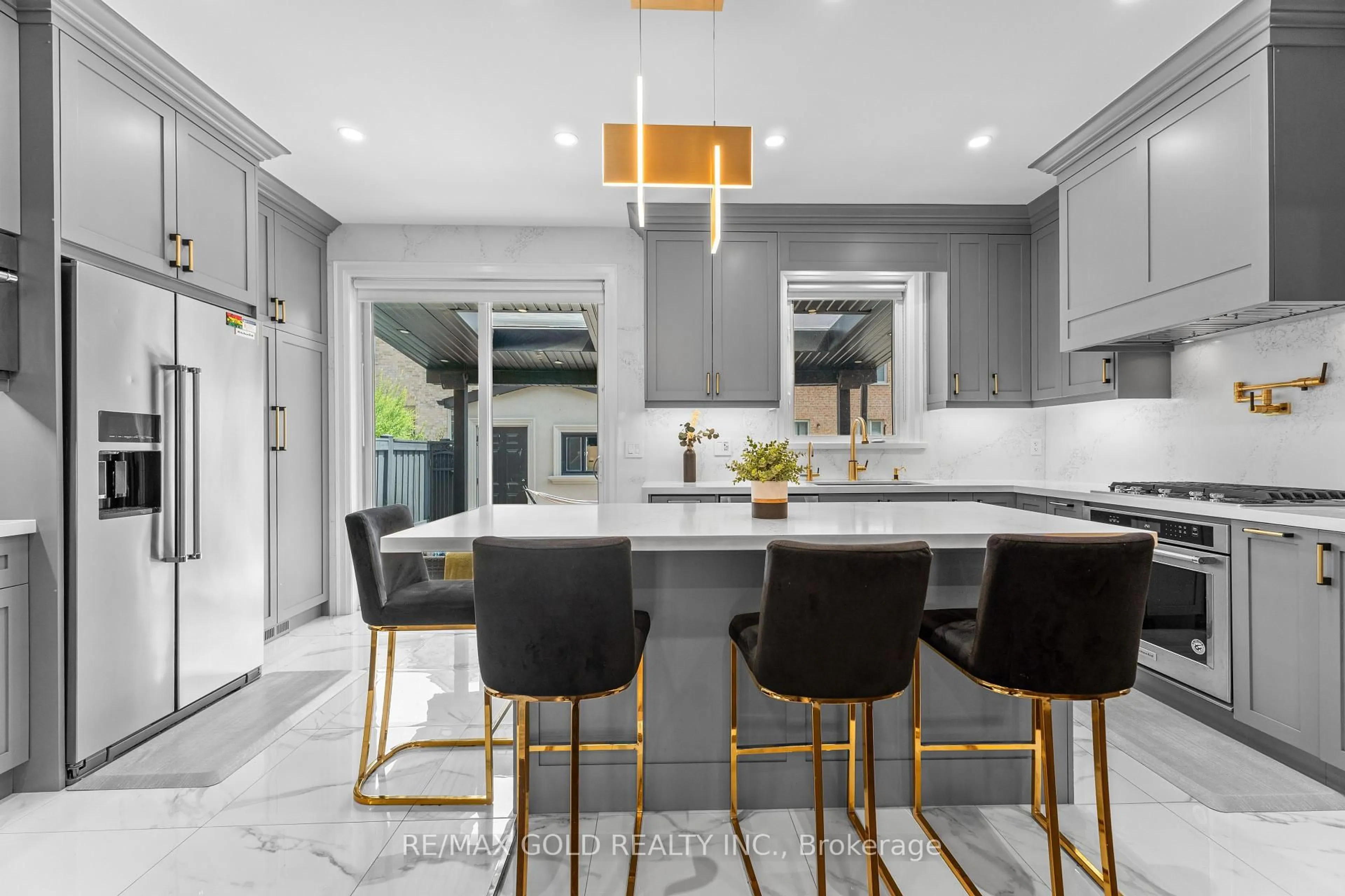 Contemporary kitchen, ceramic/tile floor for 52 Vanderpool Cres, Brampton Ontario L6P 3W7