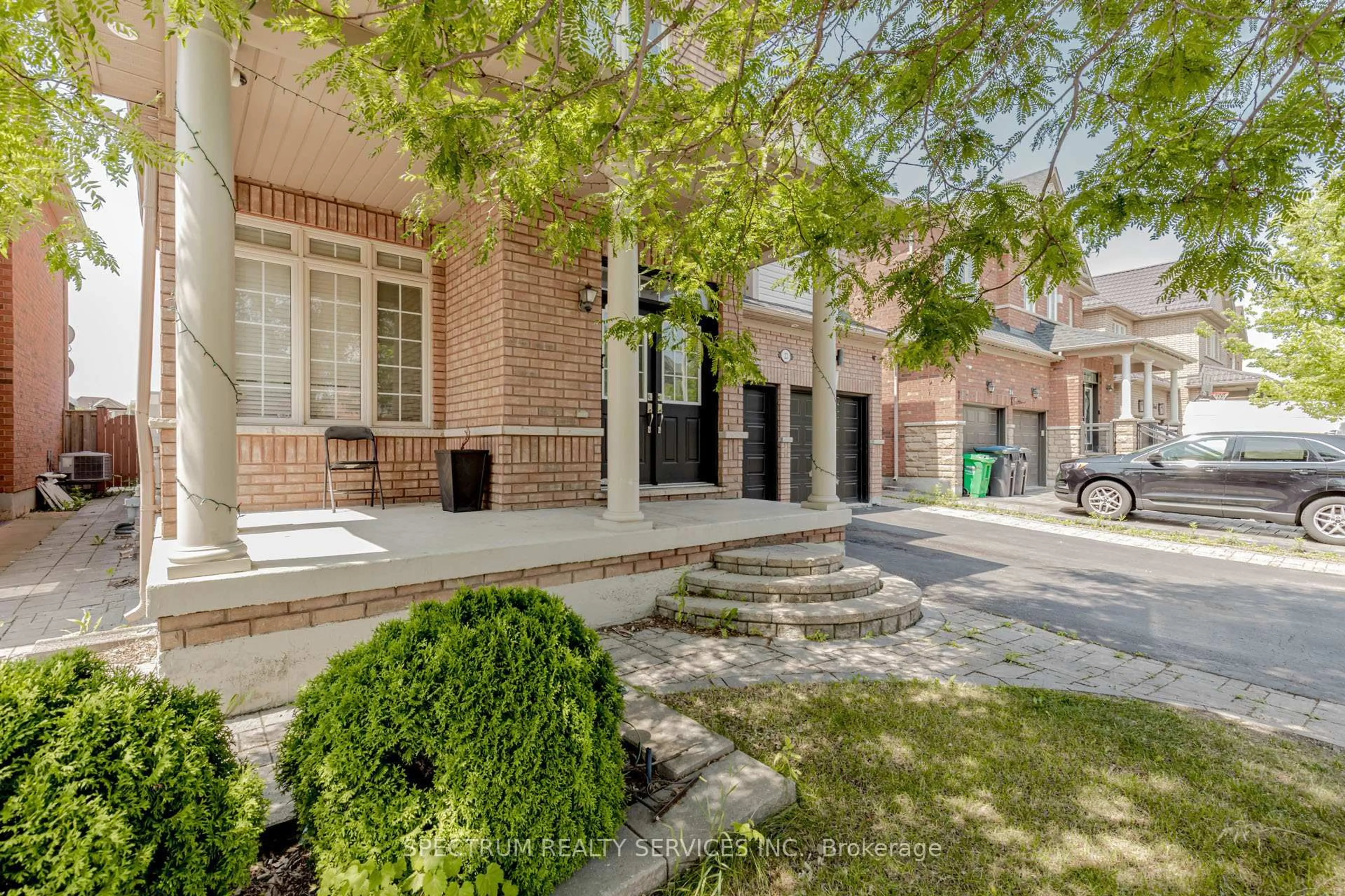 Unknown for 22 Ungava Bay Rd, Brampton Ontario L6R 3M5
