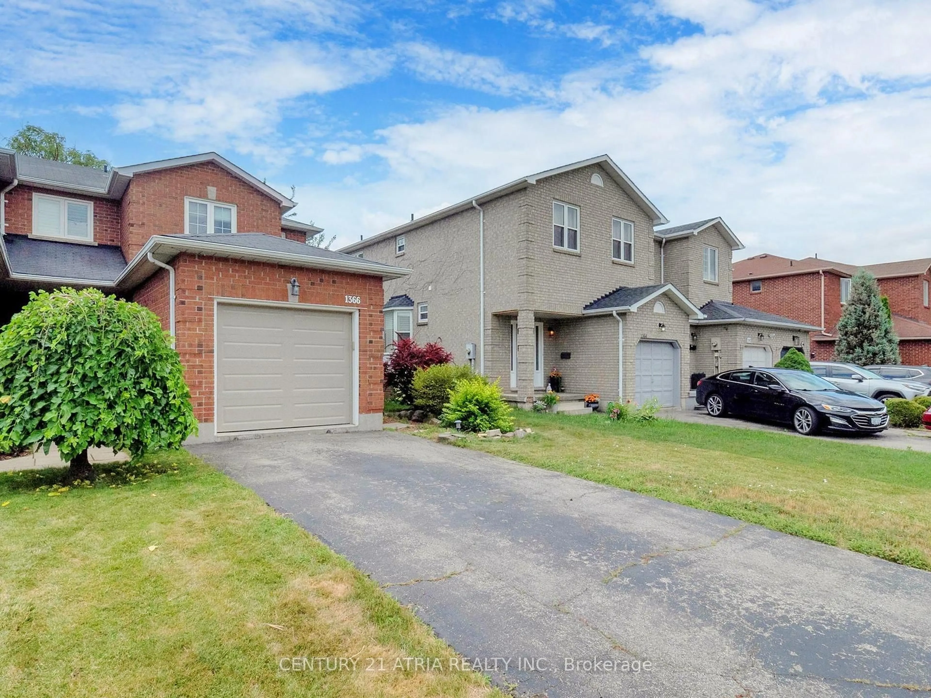 Unknown for 1366 Treeland St, Burlington Ontario L7R 4P4