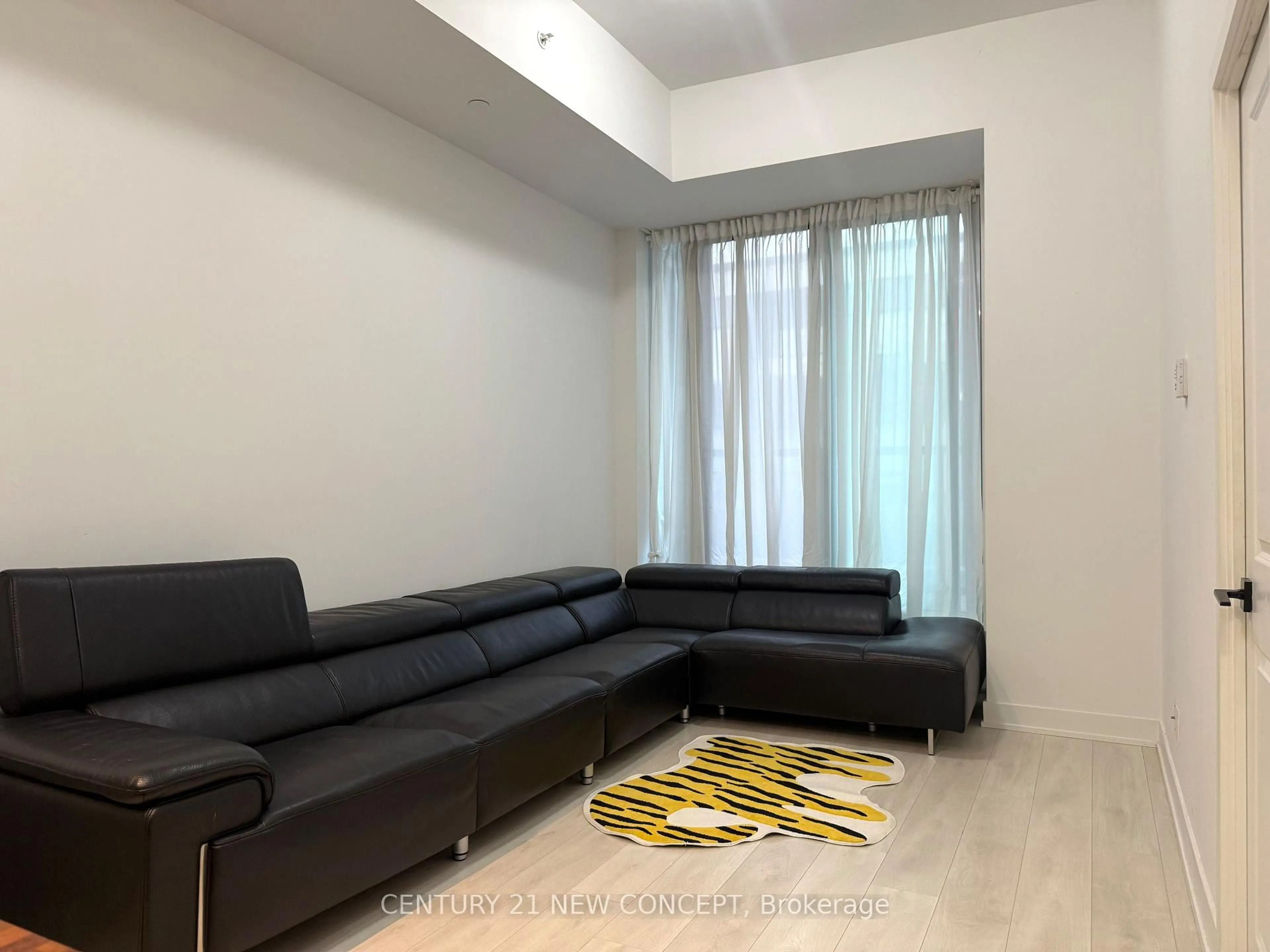 Living room with furniture, unknown for 2481 Taunton Rd #360, Oakville Ontario L6H 3R7