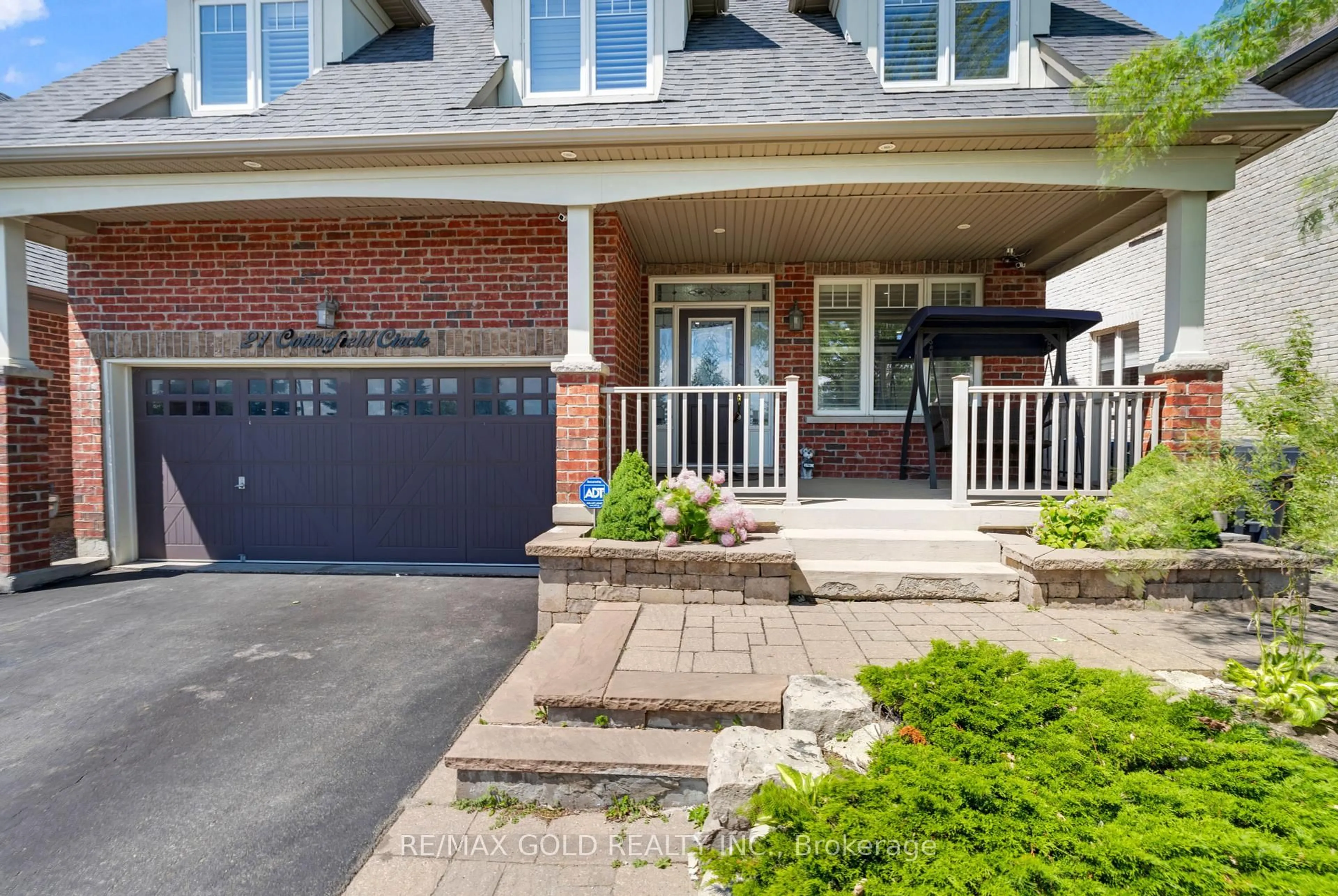 Home with brick exterior material, street for 21 Cottonfield Circ, Caledon Ontario L7C 3M8