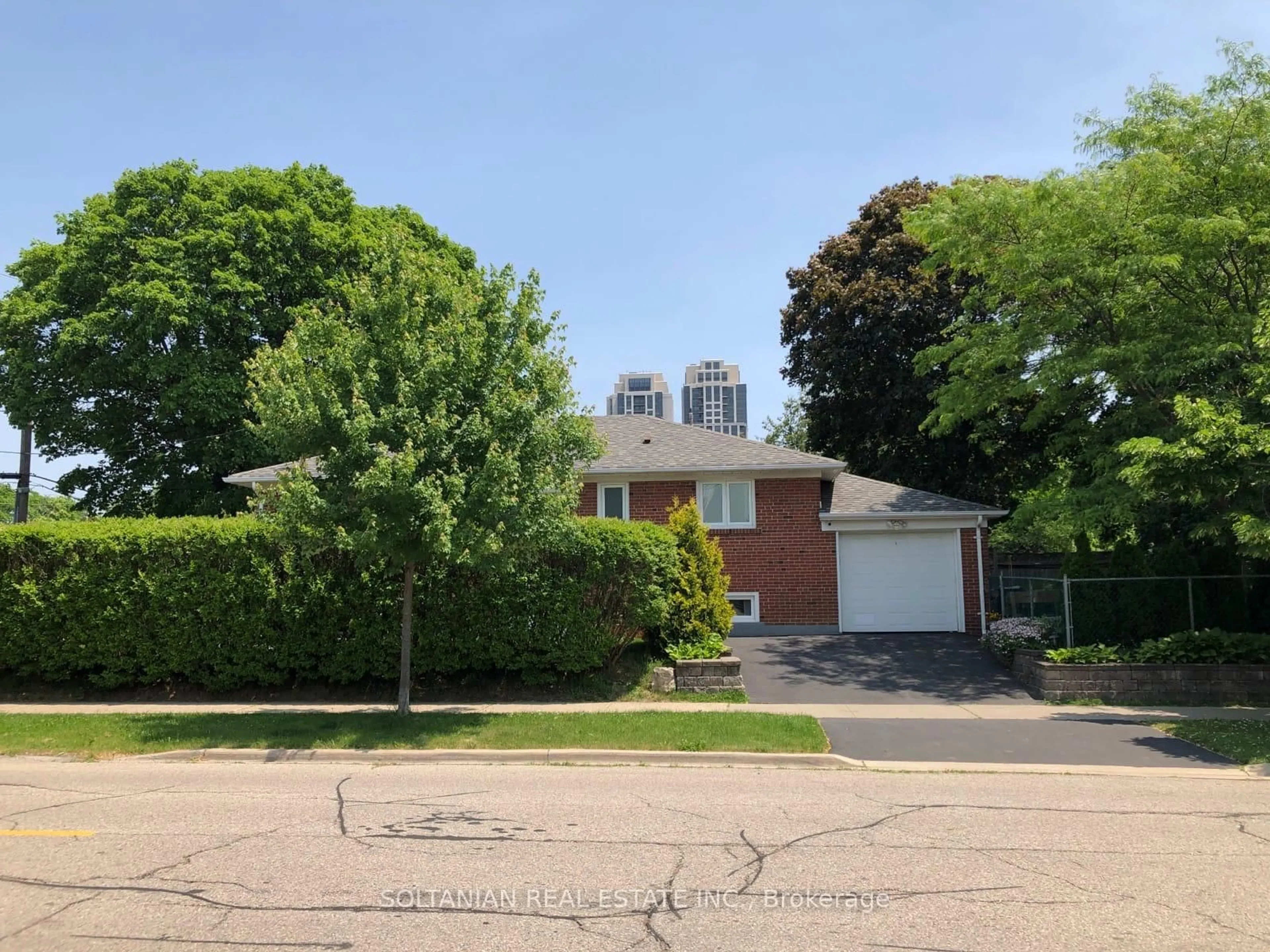 Unknown for 29 Sealcove Dr, Toronto Ontario M9C 2C7