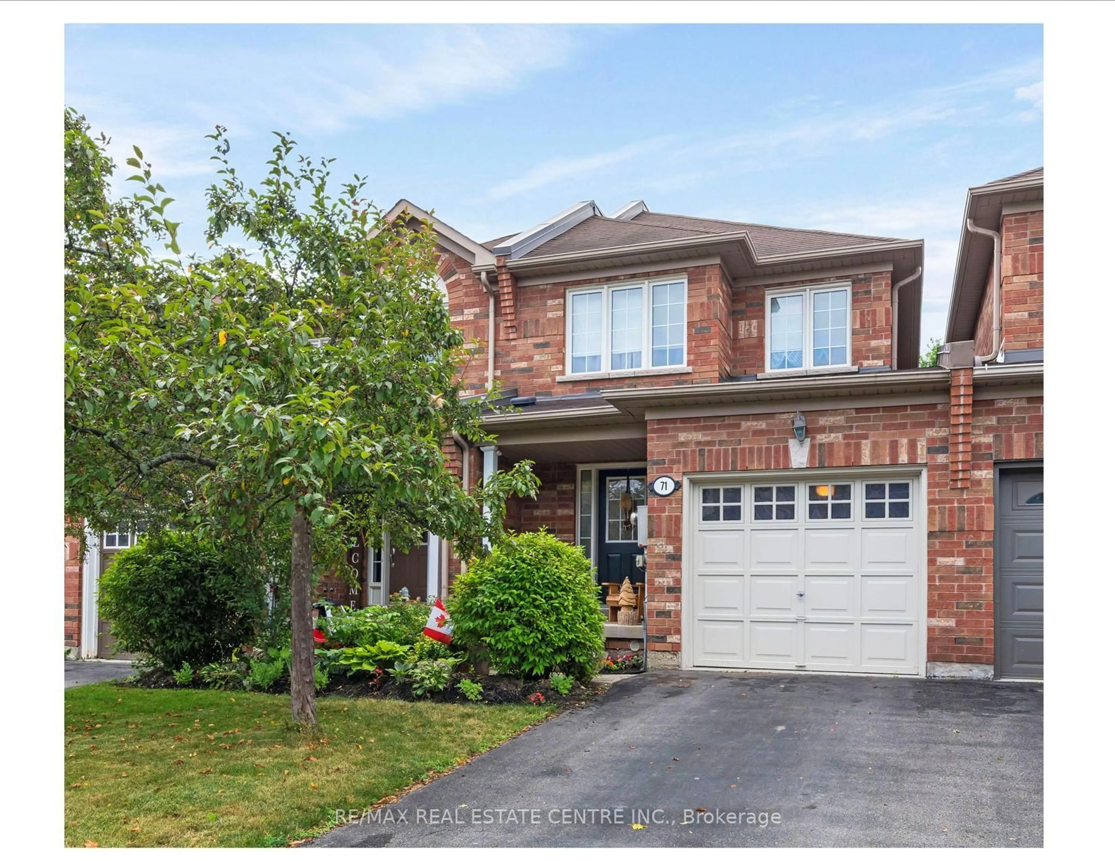 Home with brick exterior material, street for 71 Mowat Cres, Halton Hills Ontario L7G 0A1
