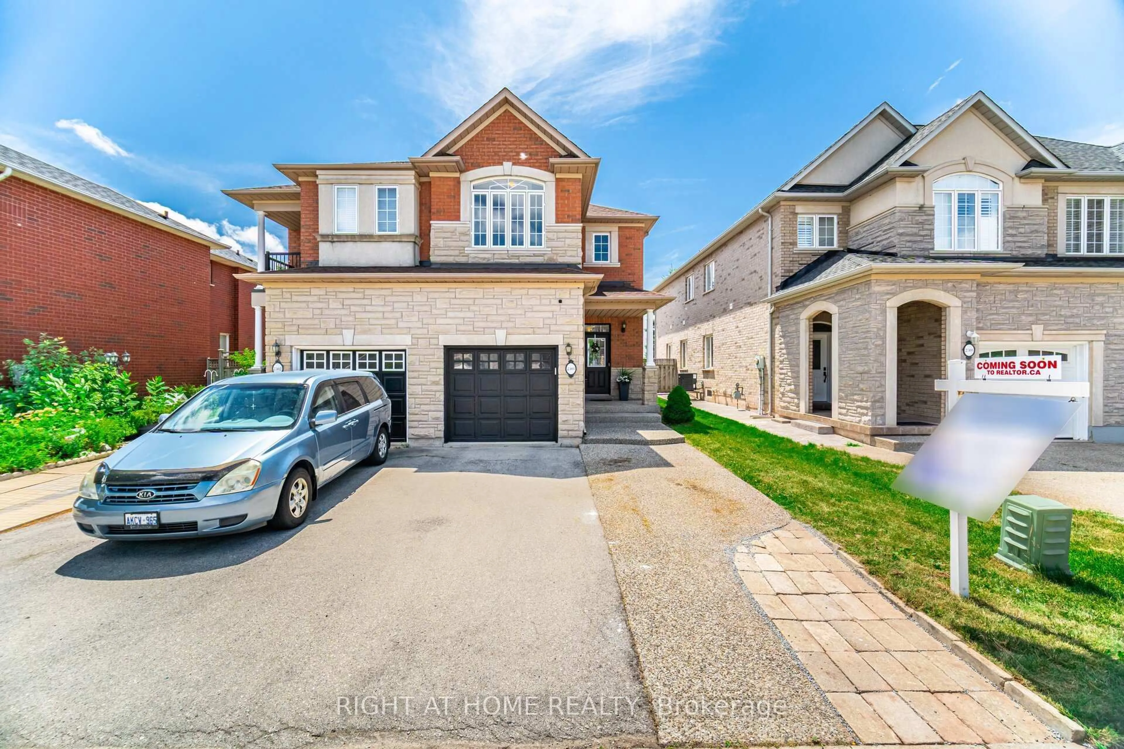 Home with brick exterior material, street for 2304 Newcastle Cres, Oakville Ontario L6M 4P5