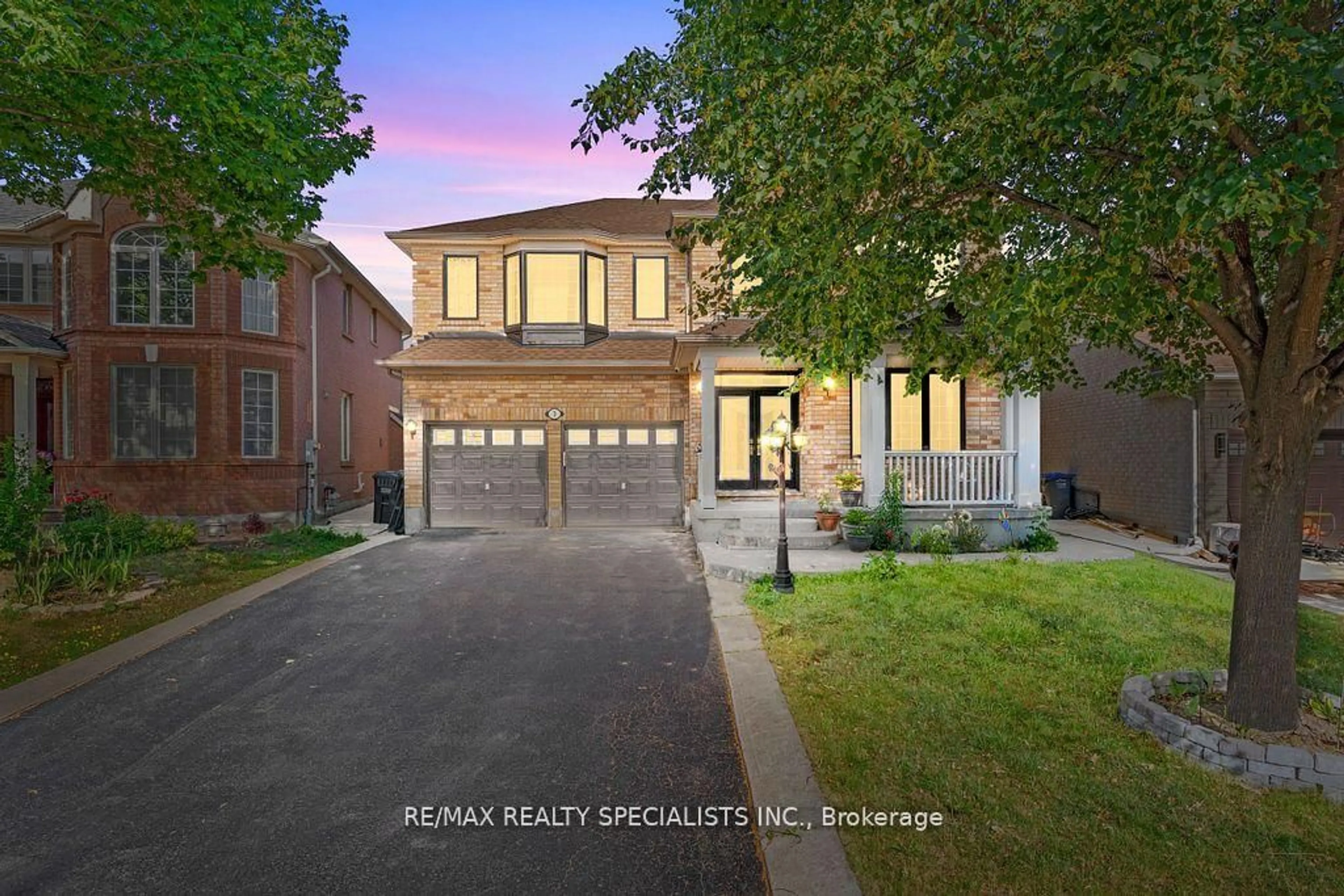 Home with brick exterior material, street for 3 Maldives Cres, Brampton Ontario L6P 1L4