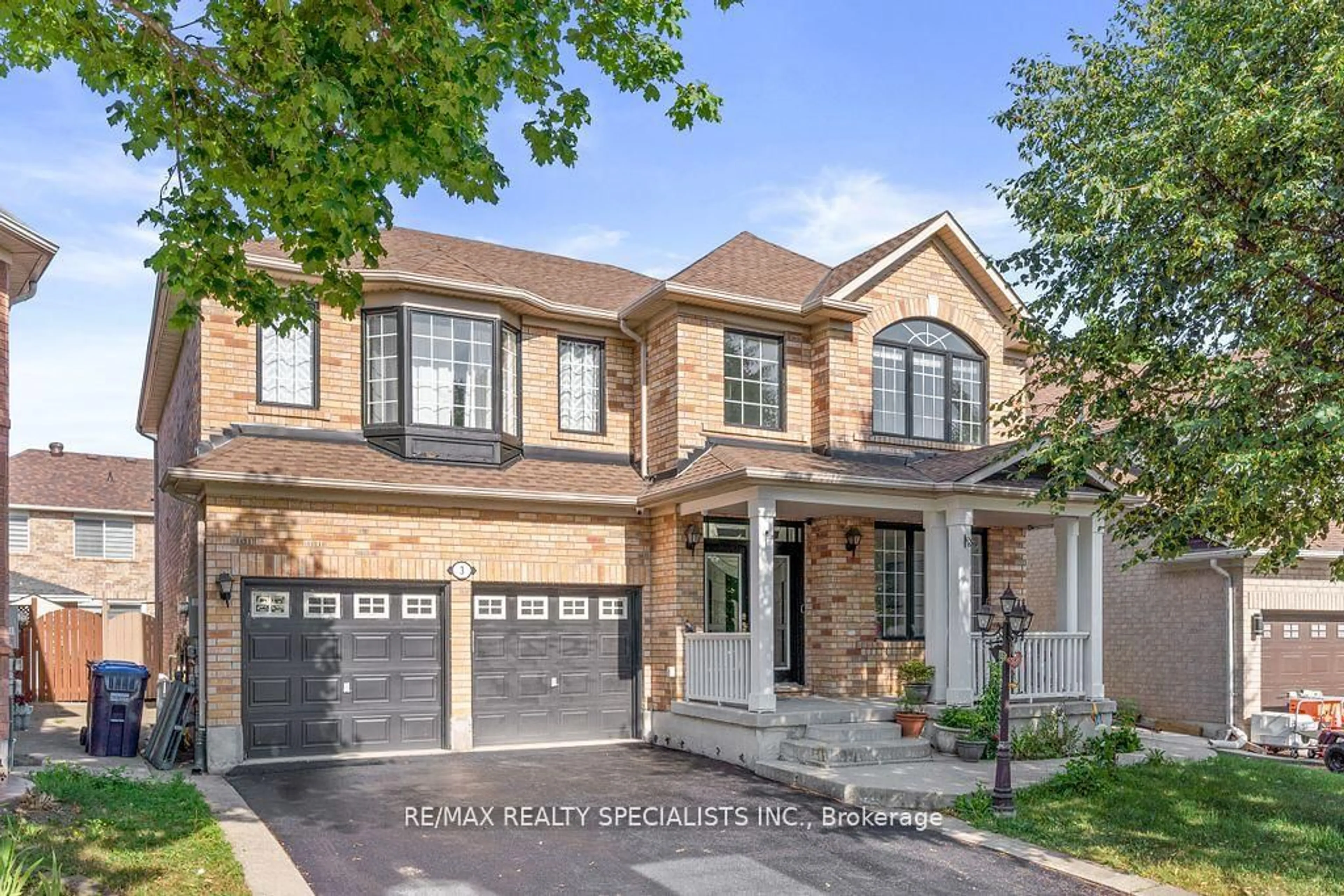 Home with brick exterior material, street for 3 Maldives Cres, Brampton Ontario L6P 1L4