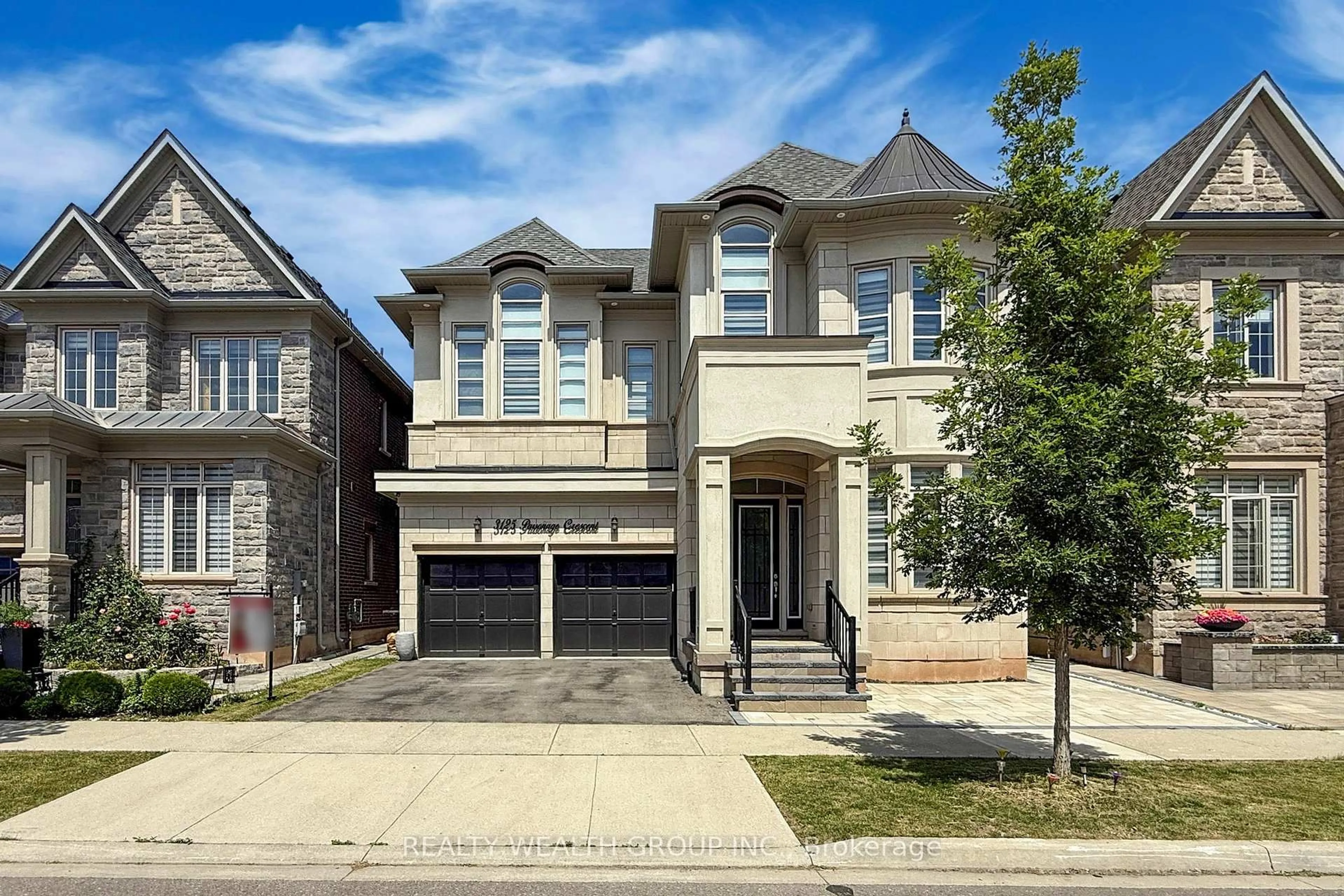 Home with brick exterior material, street for 3125 Parsonage Cres, Oakville Ontario L6H 0T9