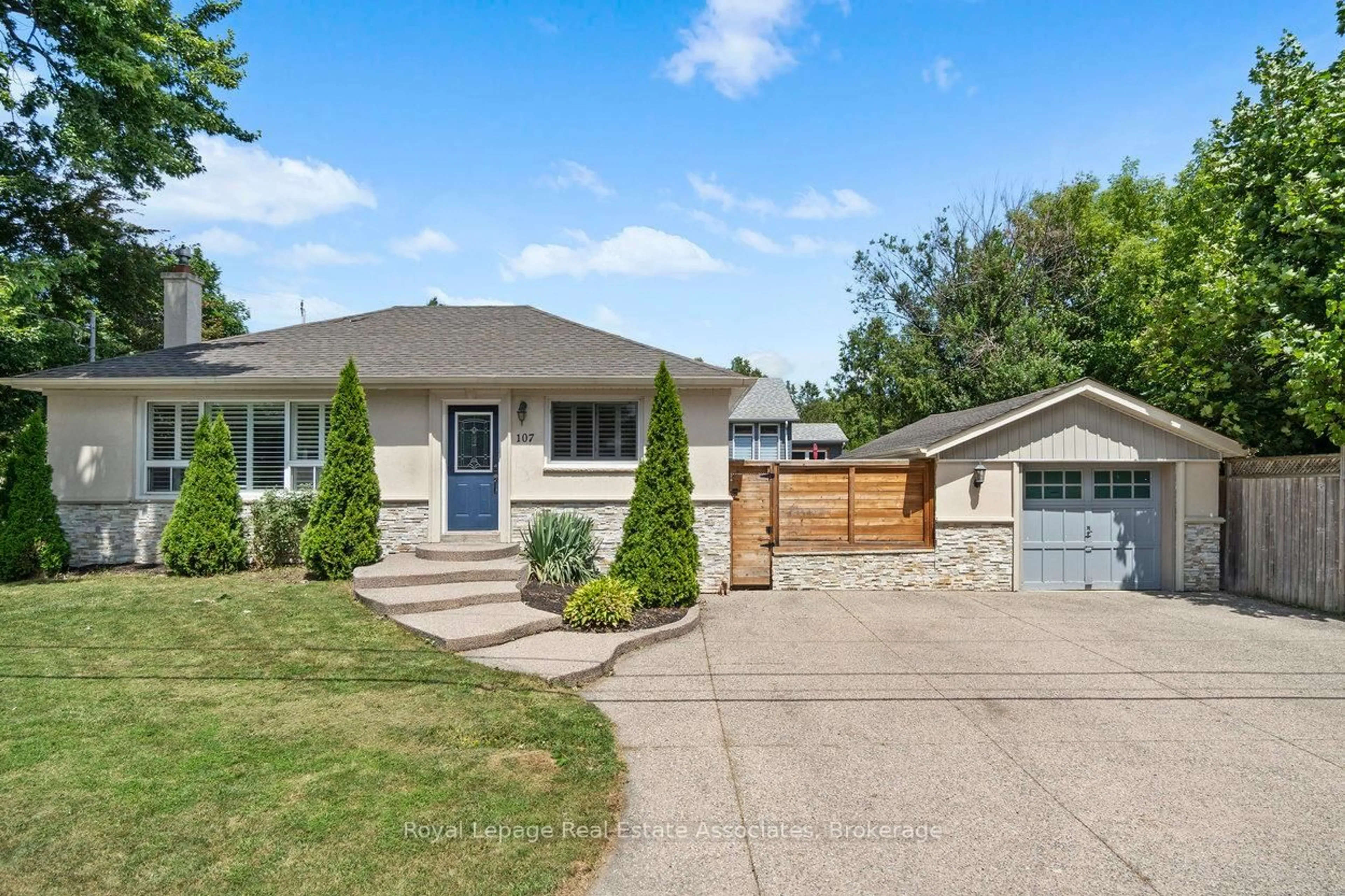 Home with brick exterior material, street for 107 Court St, Milton Ontario L9T 2S4