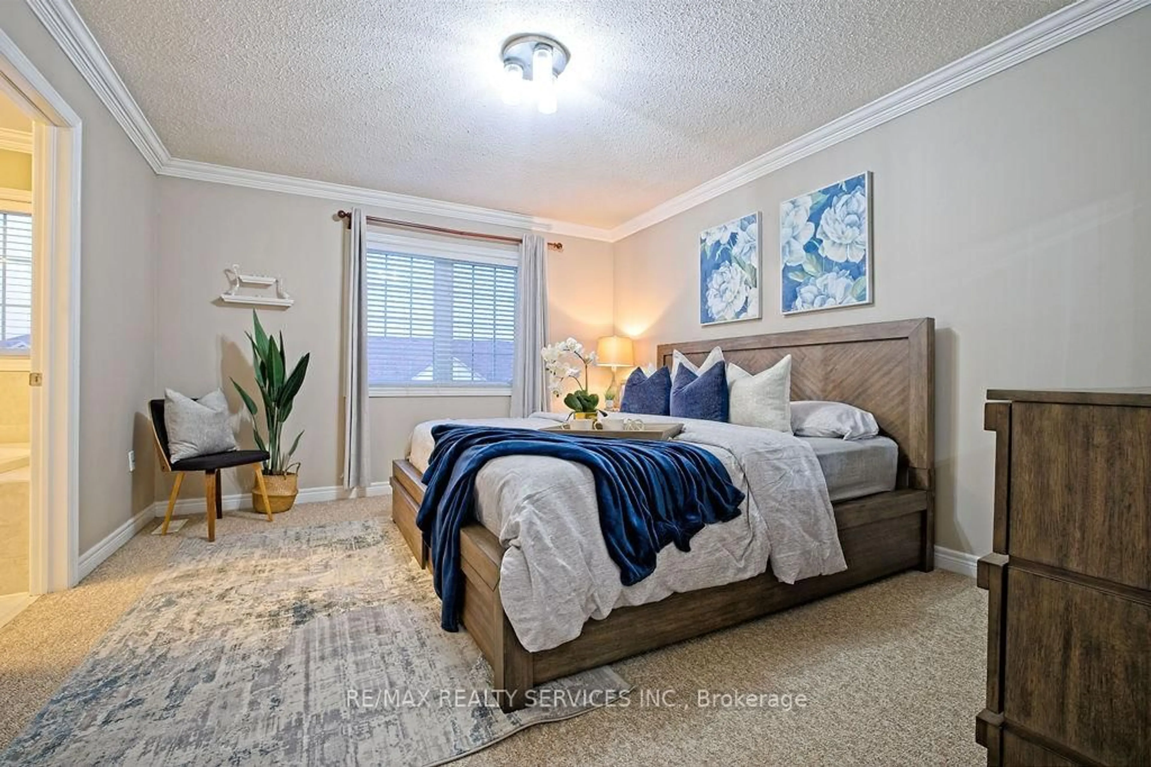 Bedroom with bed, carpet floor for 3540 Eglinton Ave, Mississauga Ontario L5M 7P4