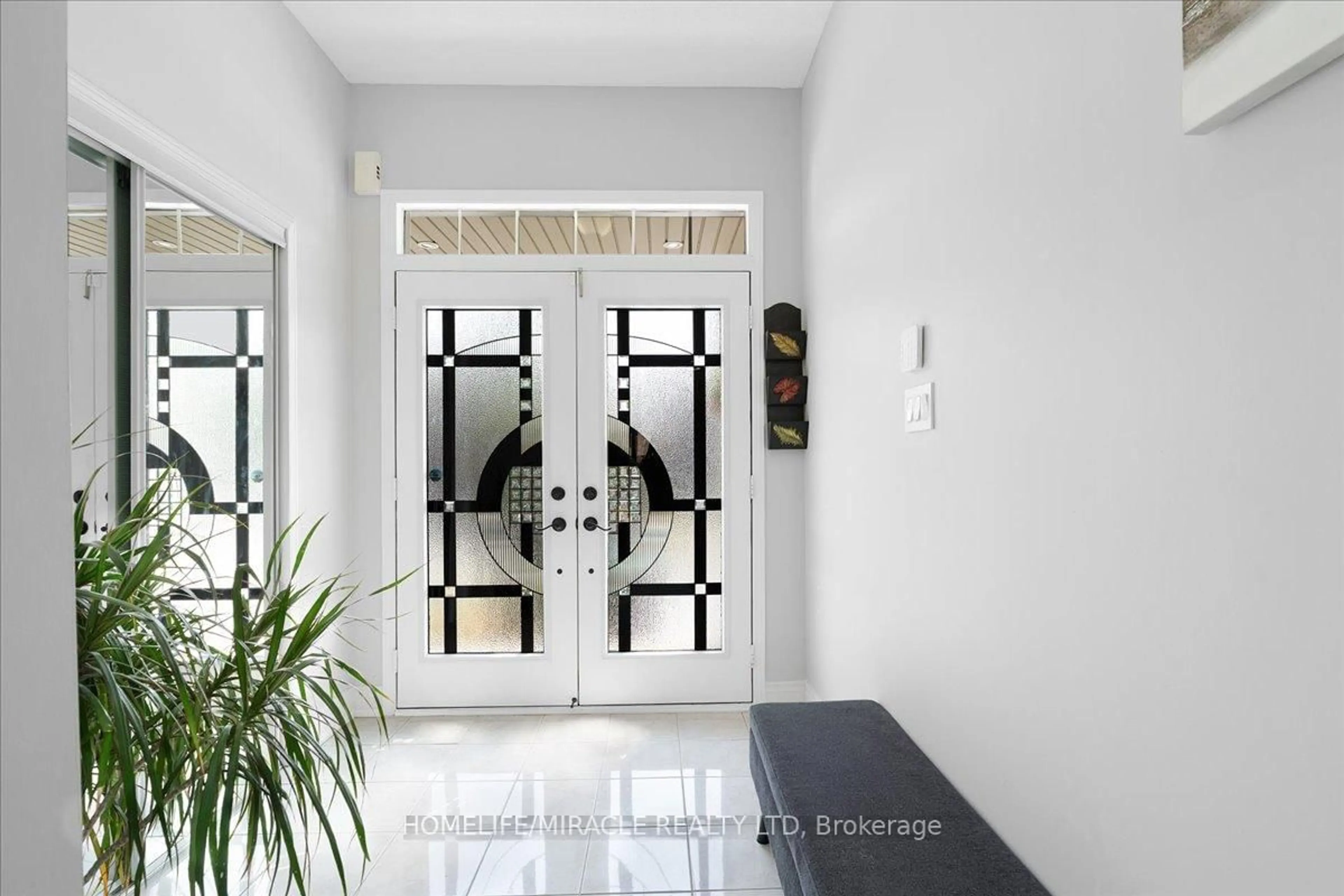 Indoor entryway for 29 Charcoal Way, Brampton Ontario L6Y 5P8