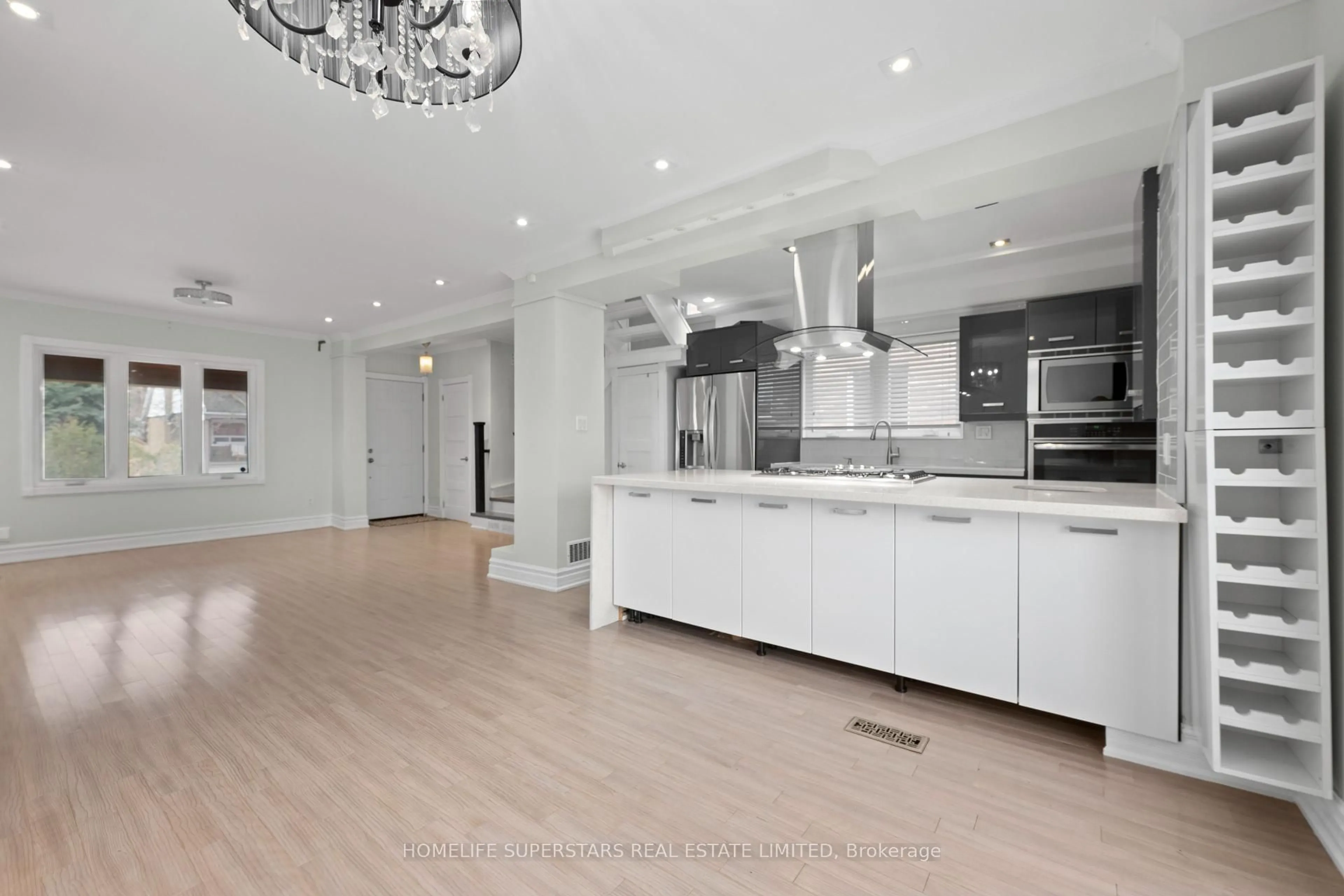 Open concept kitchen, unknown for 5 Aldgate Ave, Toronto Ontario M8Y 3L4
