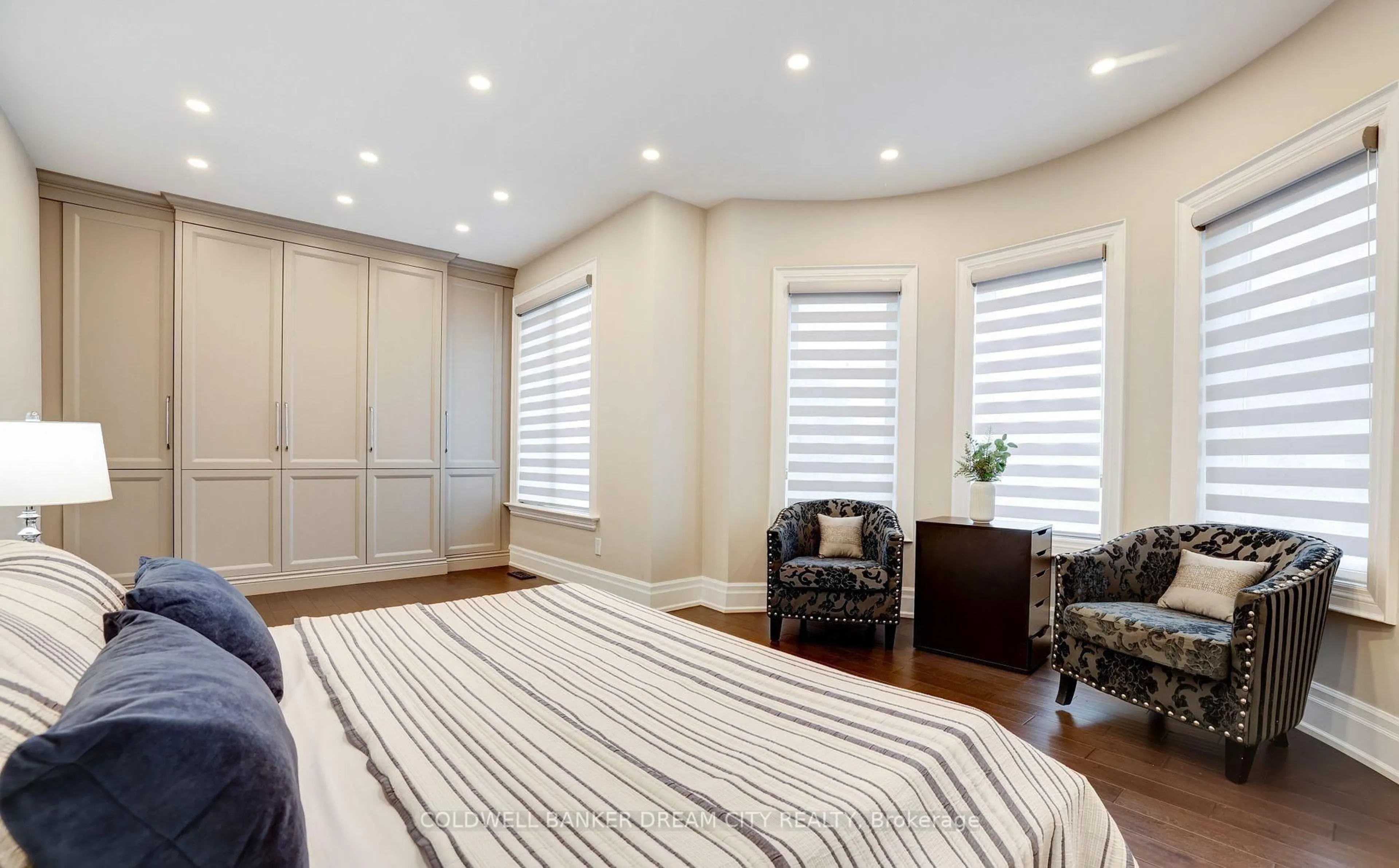 Bedroom with bed, unknown for 3053 Franze Dr, Mississauga Ontario L5A 2R8