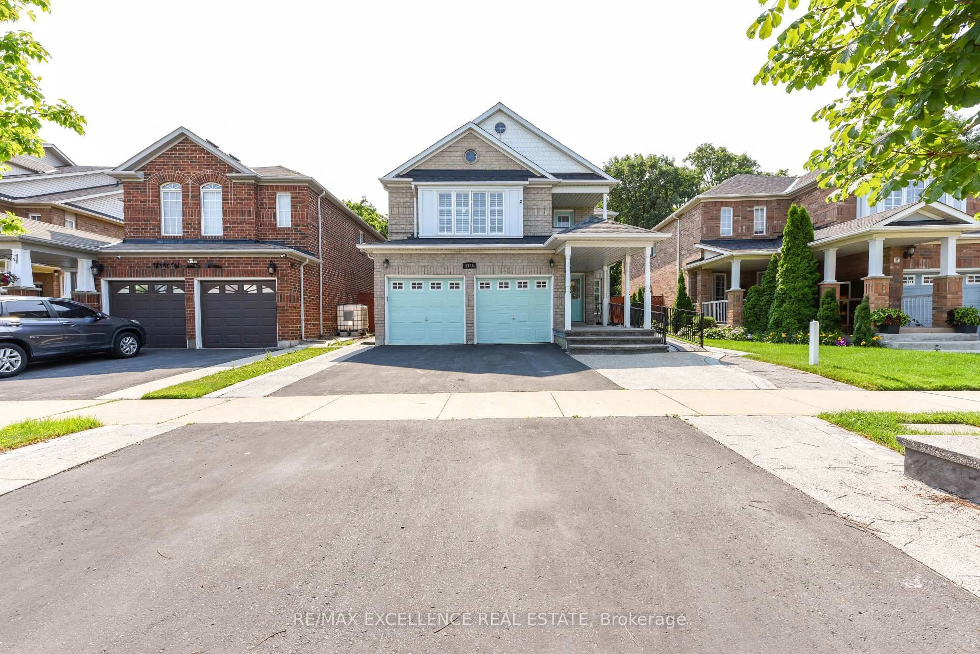 Home with brick exterior material, street for 1166 Woodward Ave, Milton Ontario L9T 6C7