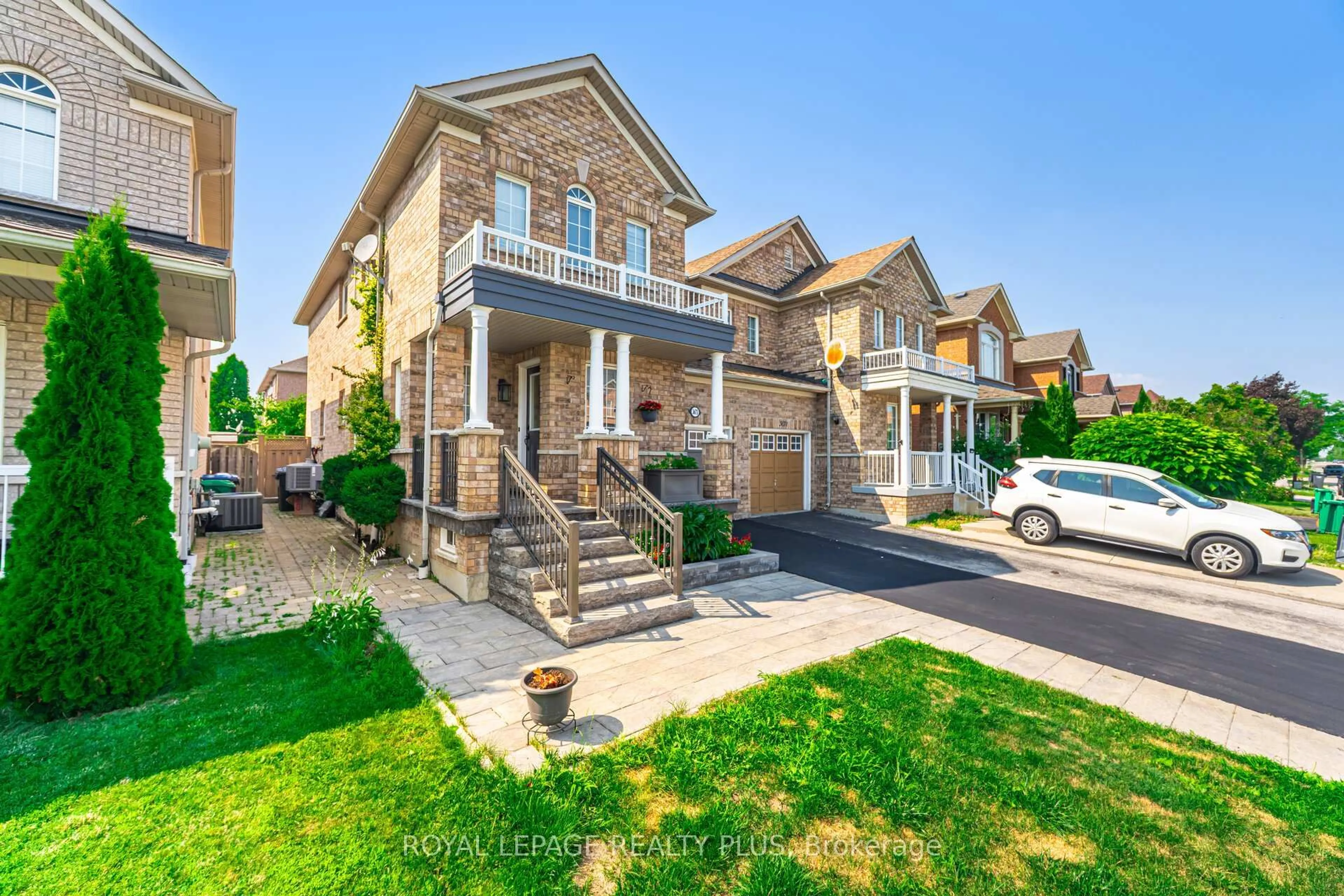 Home with brick exterior material, street for 3673 Freeman Terr, Mississauga Ontario L5M 6Z3
