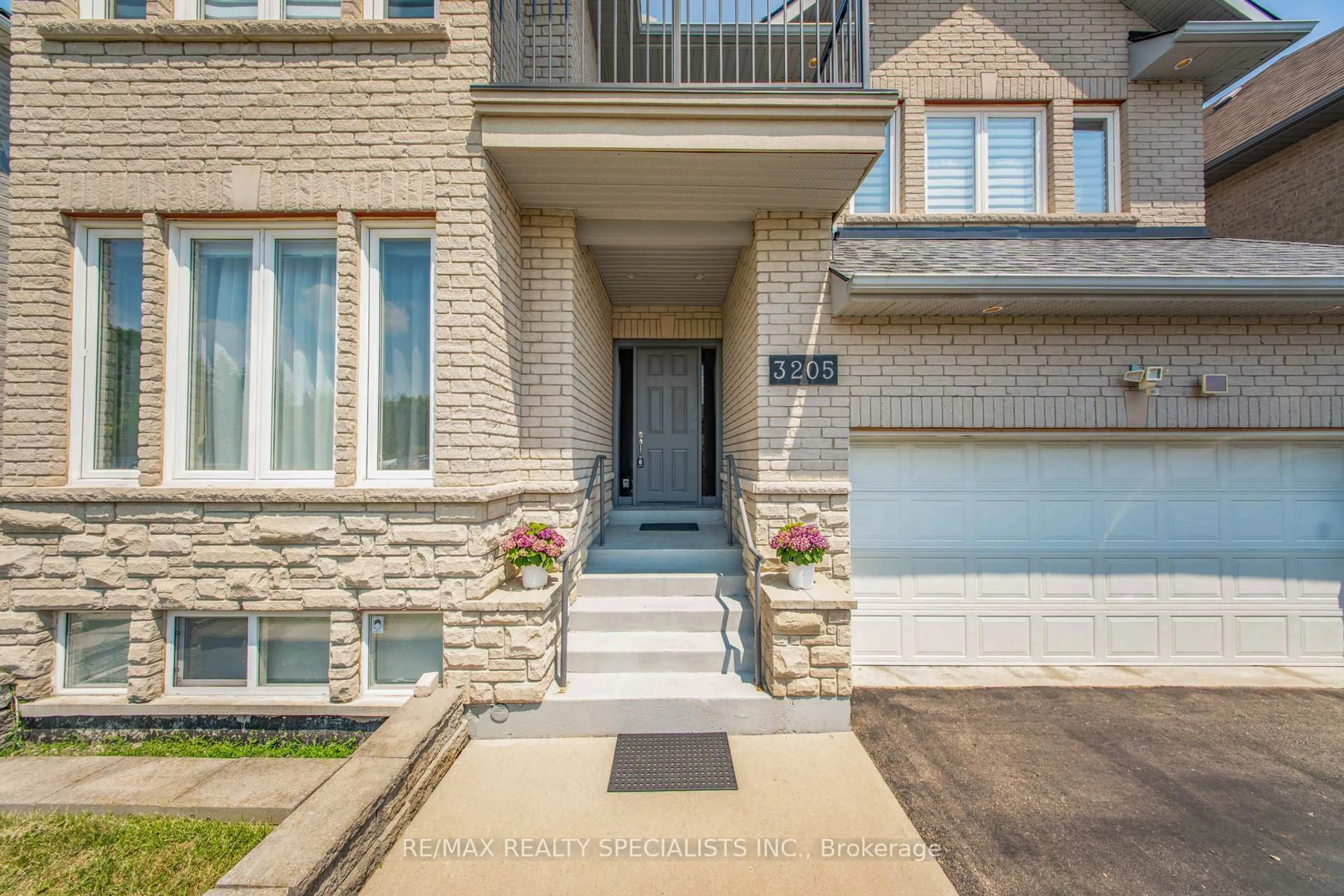 Unknown for 3205 Rolling Stone Crt, Mississauga Ontario L5B 1V8