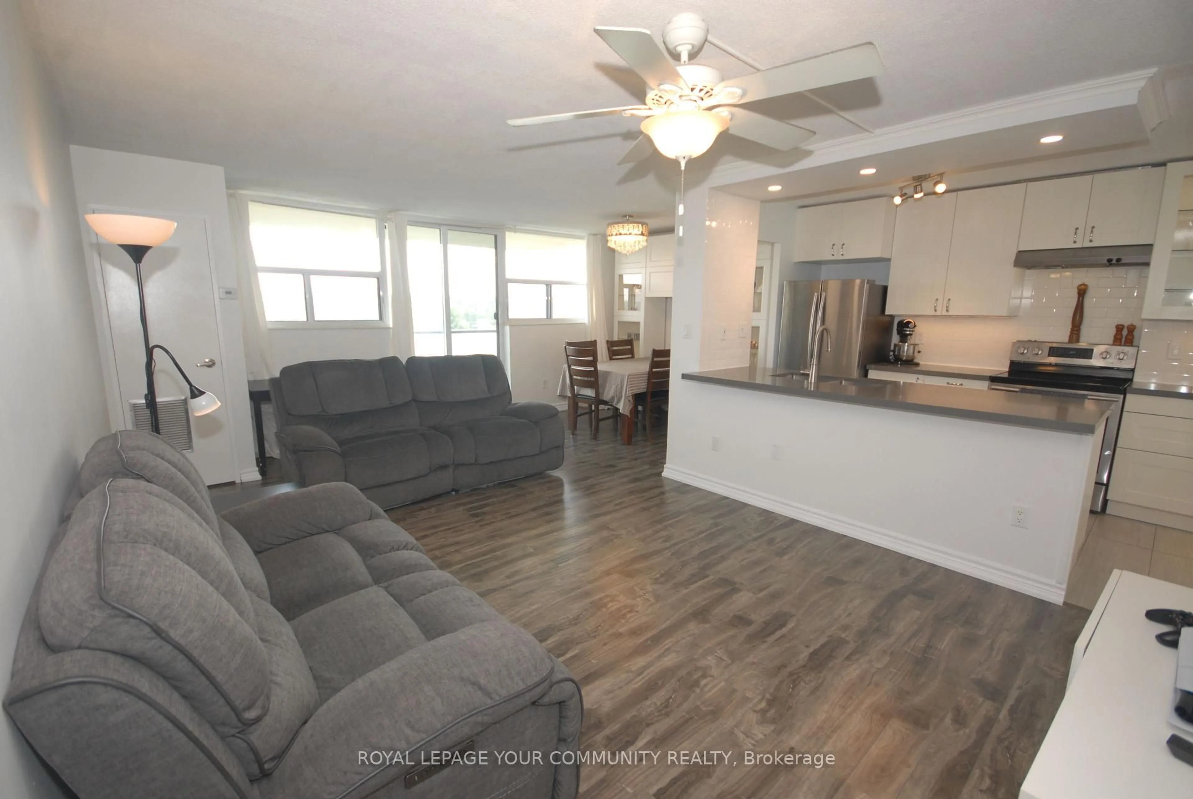 Living room with furniture, unknown for 2130 Weston Rd #901, Toronto Ontario M9N 3R9