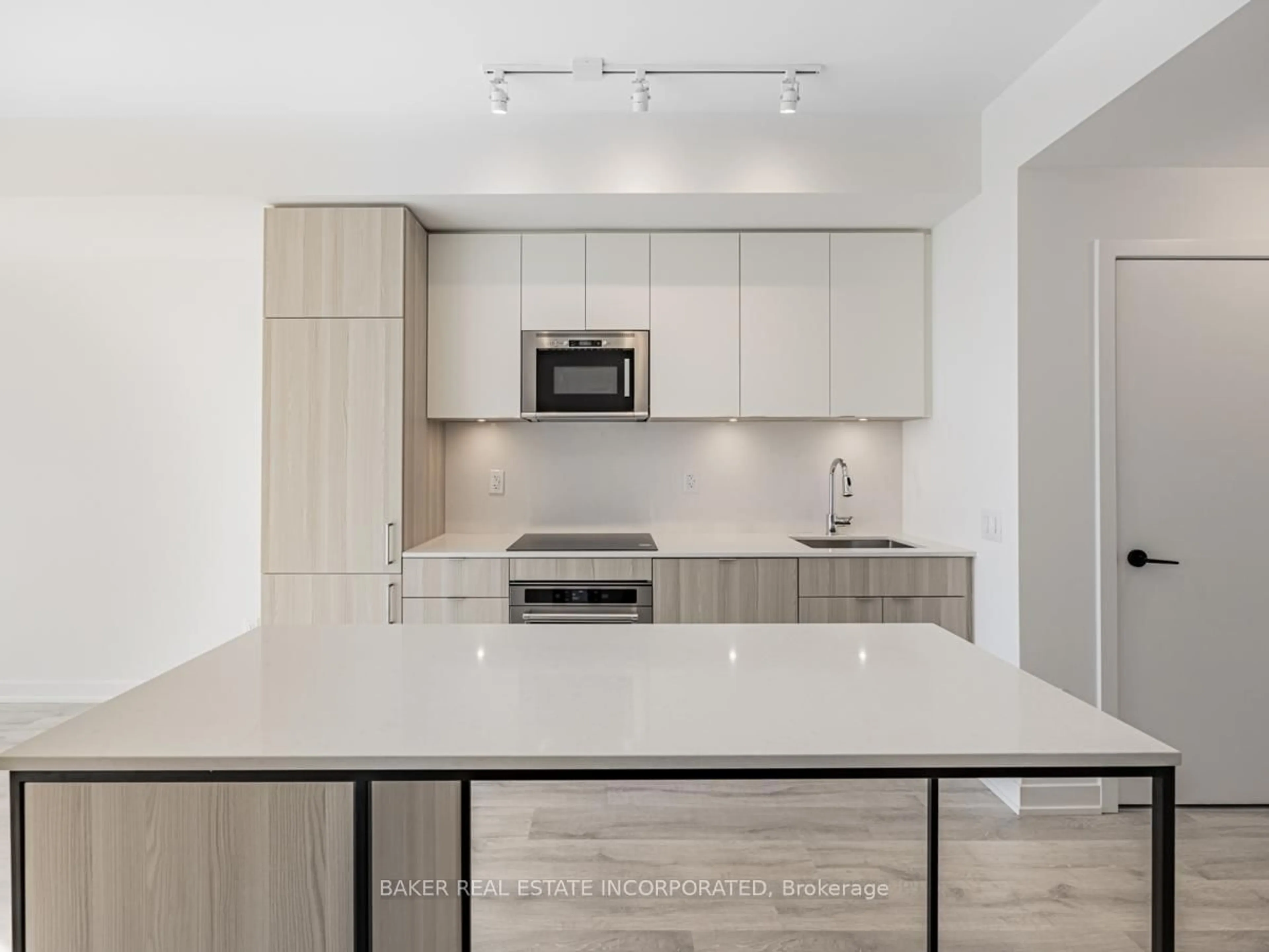 Open concept kitchen, unknown for 220 Missinnihe Way #808, Mississauga Ontario L5H 0A9