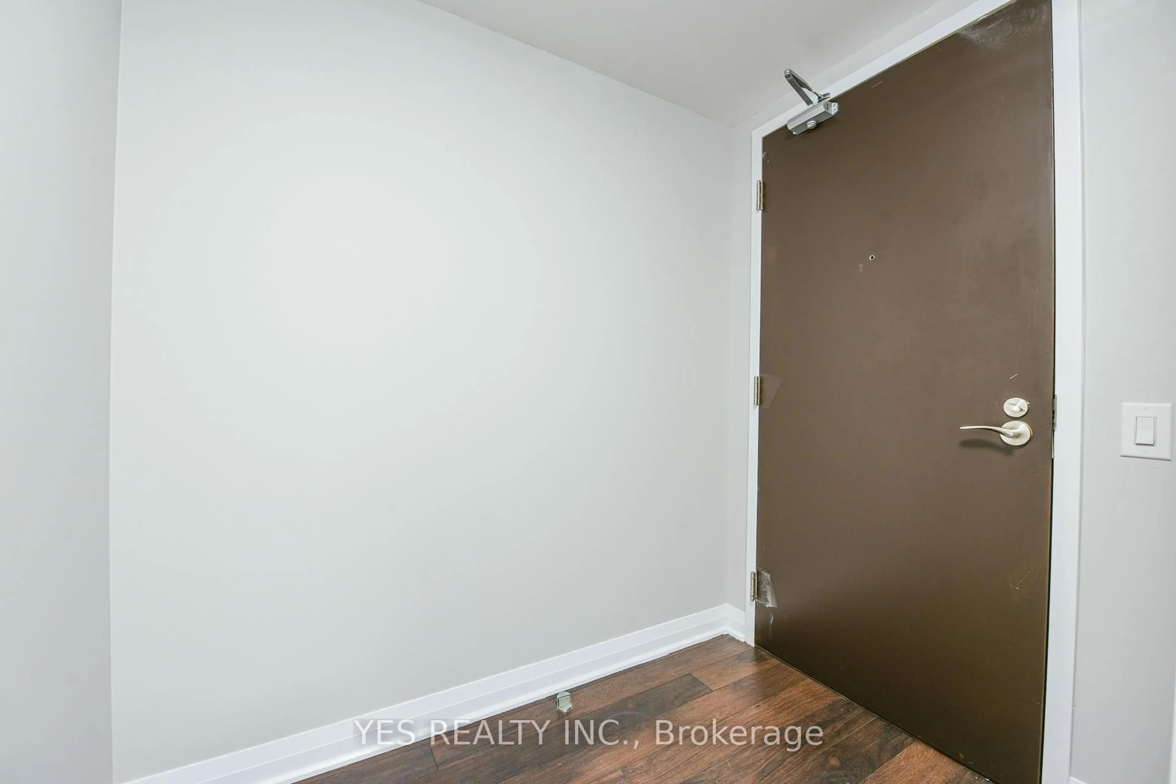 Unknown for 1 Valhalla Inn Rd #1204, Toronto Ontario M9B 1S9
