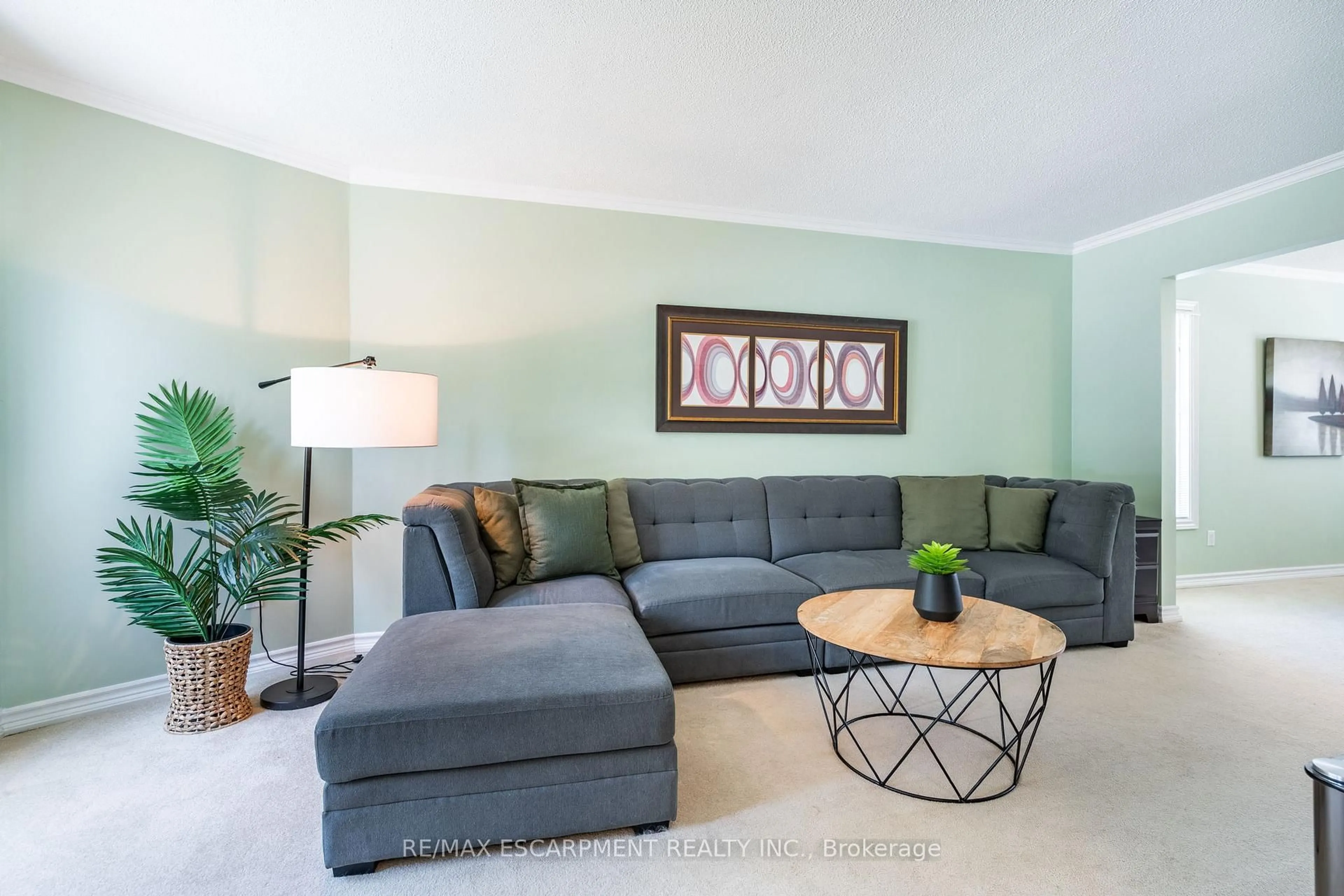 Living room with furniture, unknown for 2155 Duncaster Dr #7, Burlington Ontario L7P 4R3