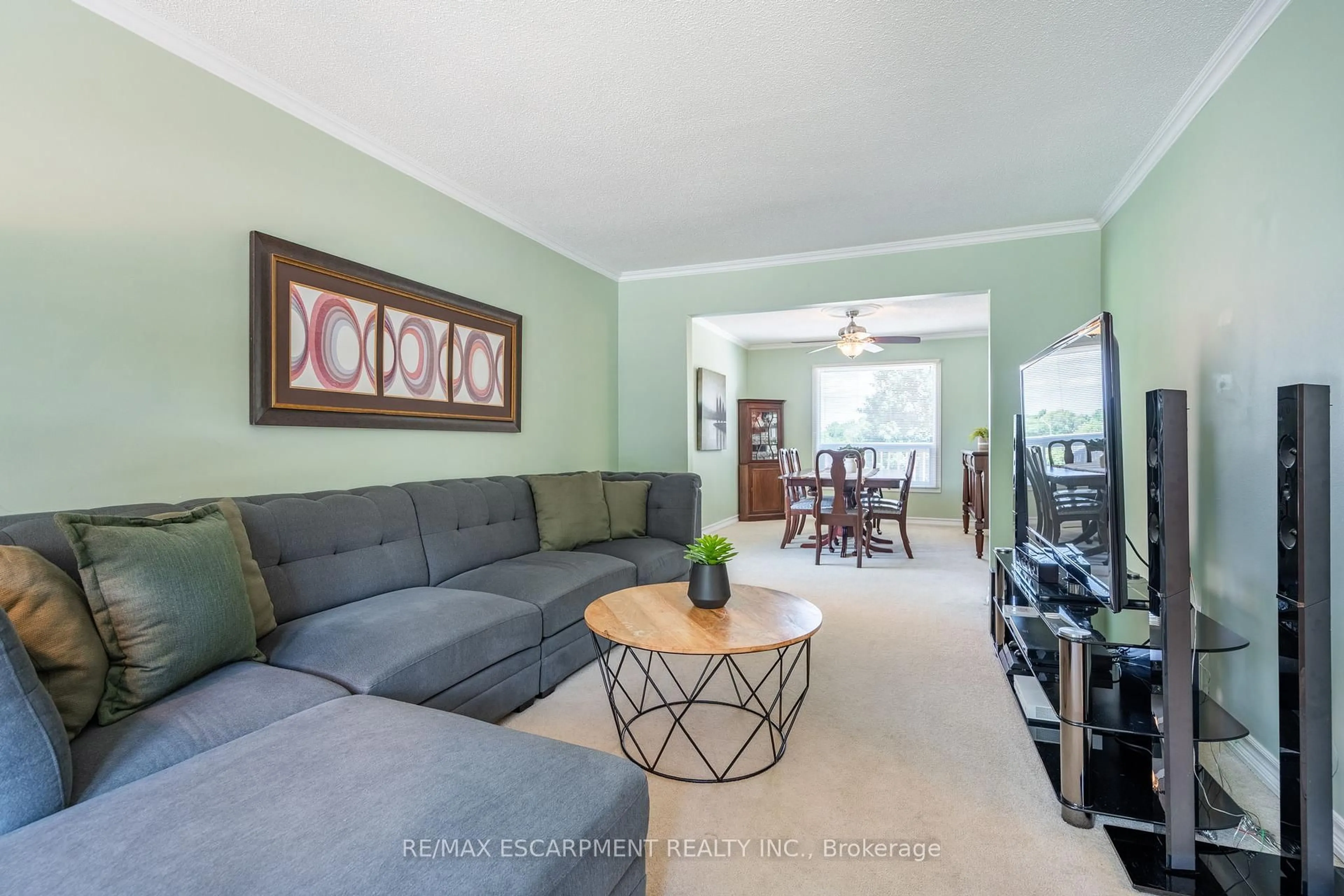 Living room with furniture, unknown for 2155 Duncaster Dr #7, Burlington Ontario L7P 4R3