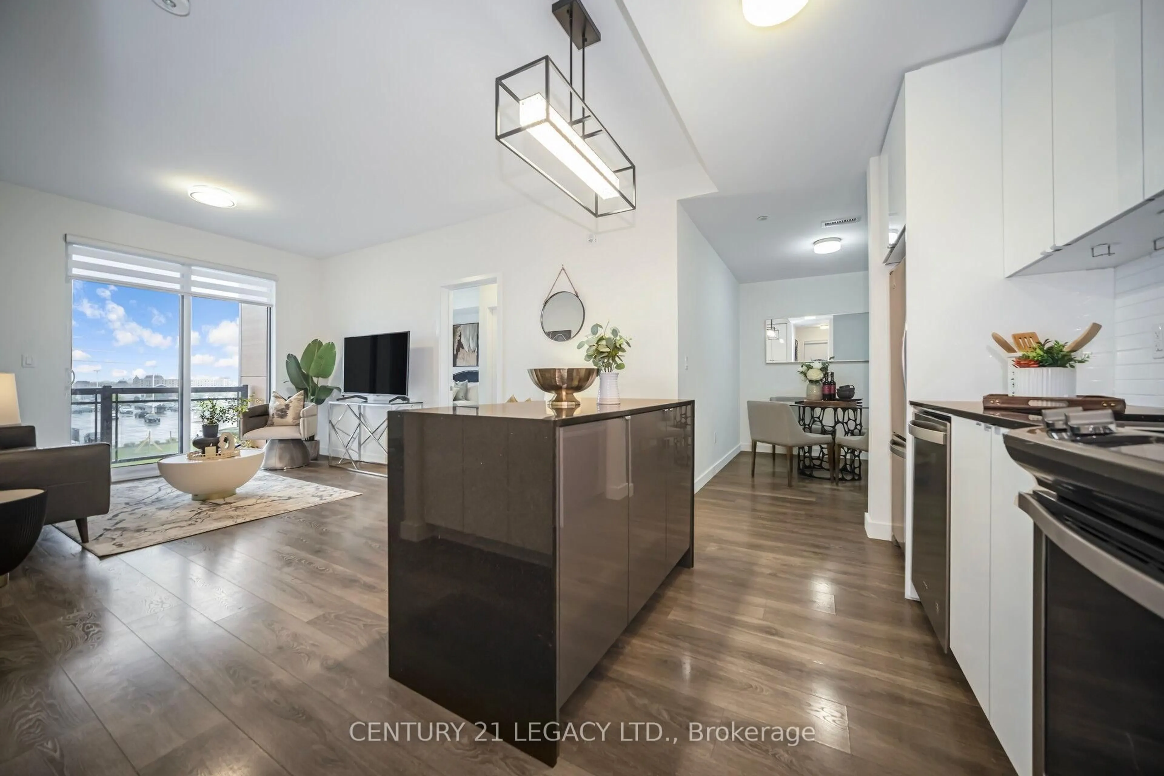 Unknown for 210 Sabina Dr #317, Oakville Ontario L6H 0W6