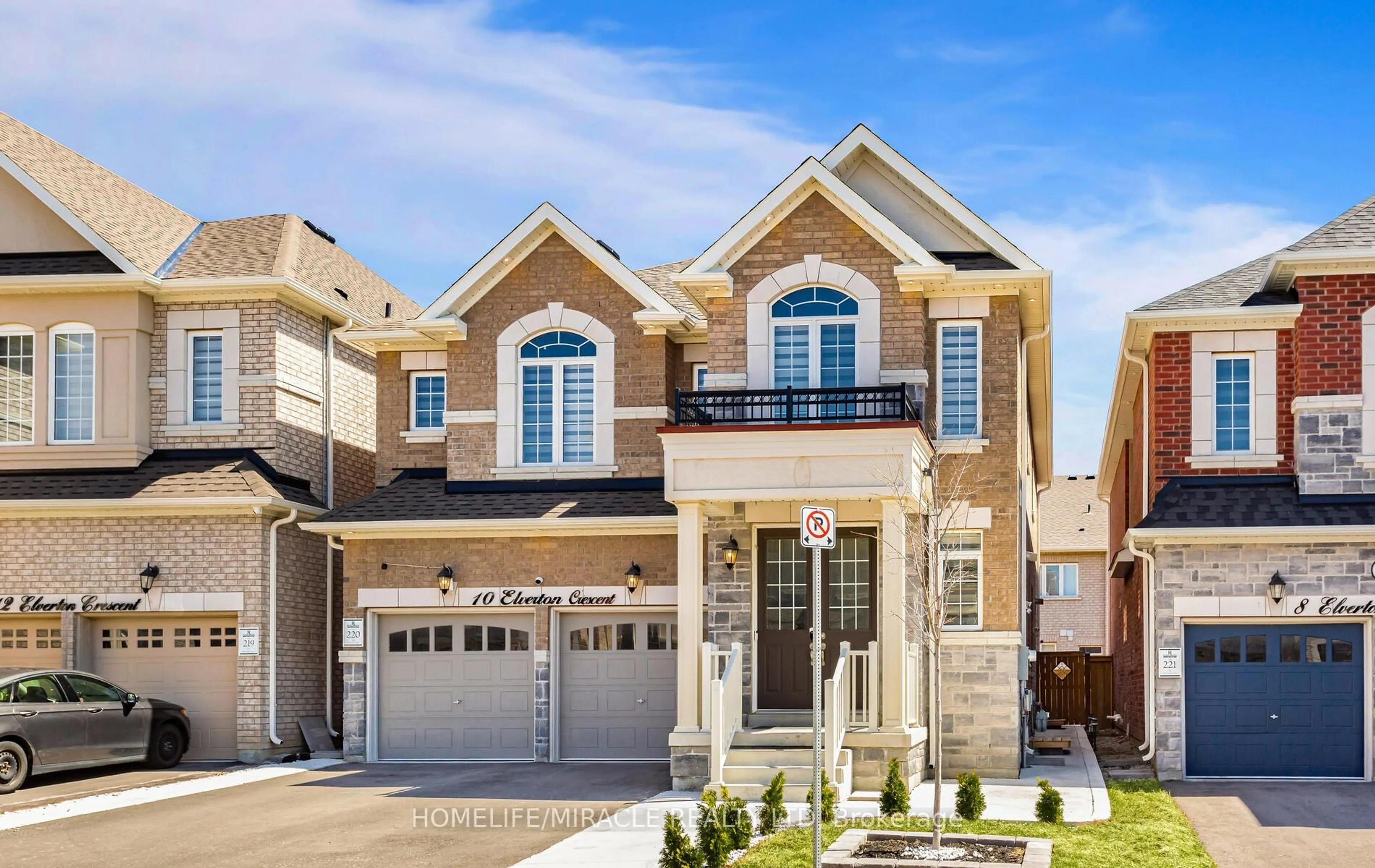 Home with brick exterior material, street for 10 Elverton Cres, Brampton Ontario L7A 4Z4