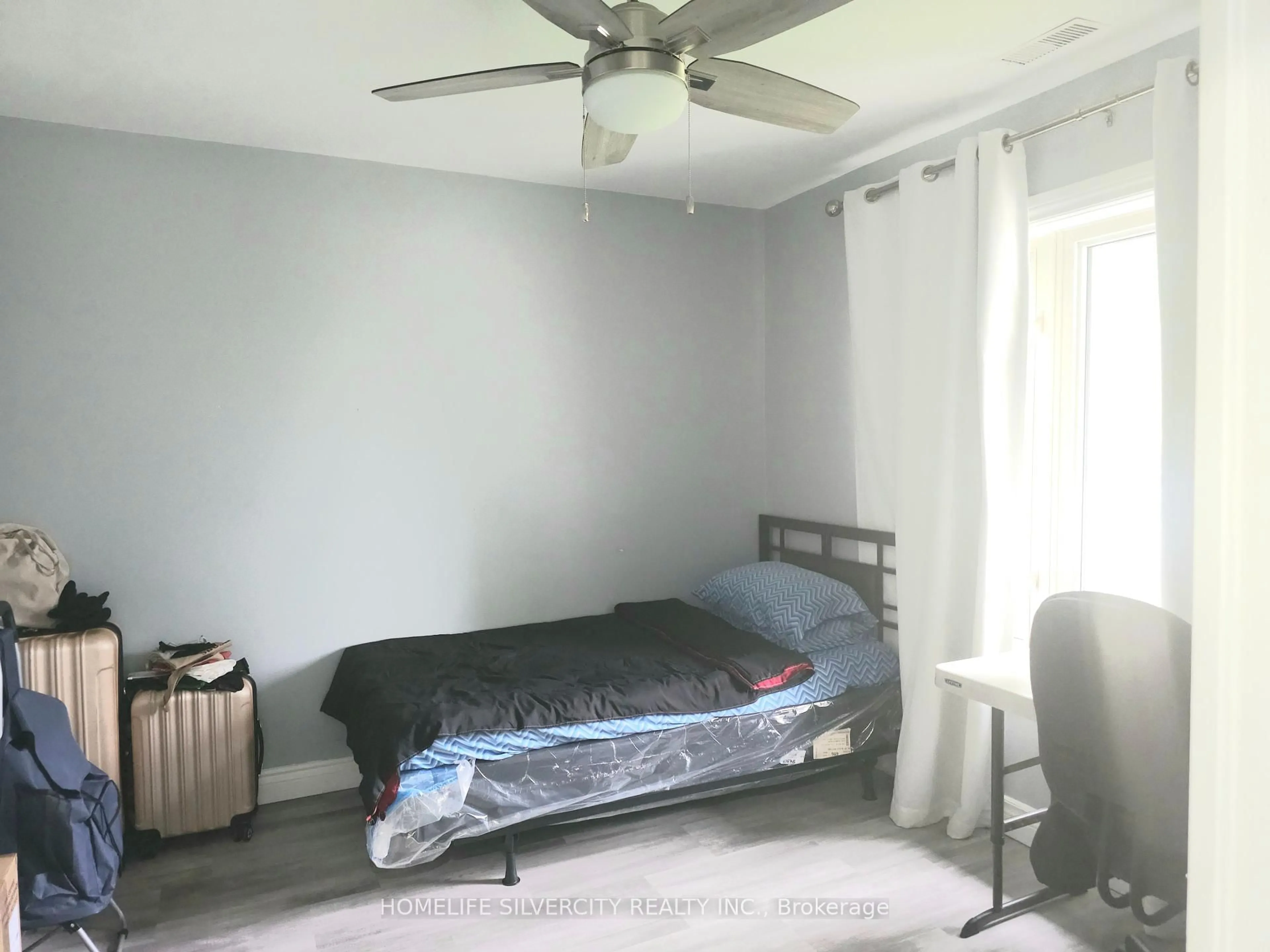 A pic of a room for 3035 Victory Cres, Mississauga Ontario L4T 1L5