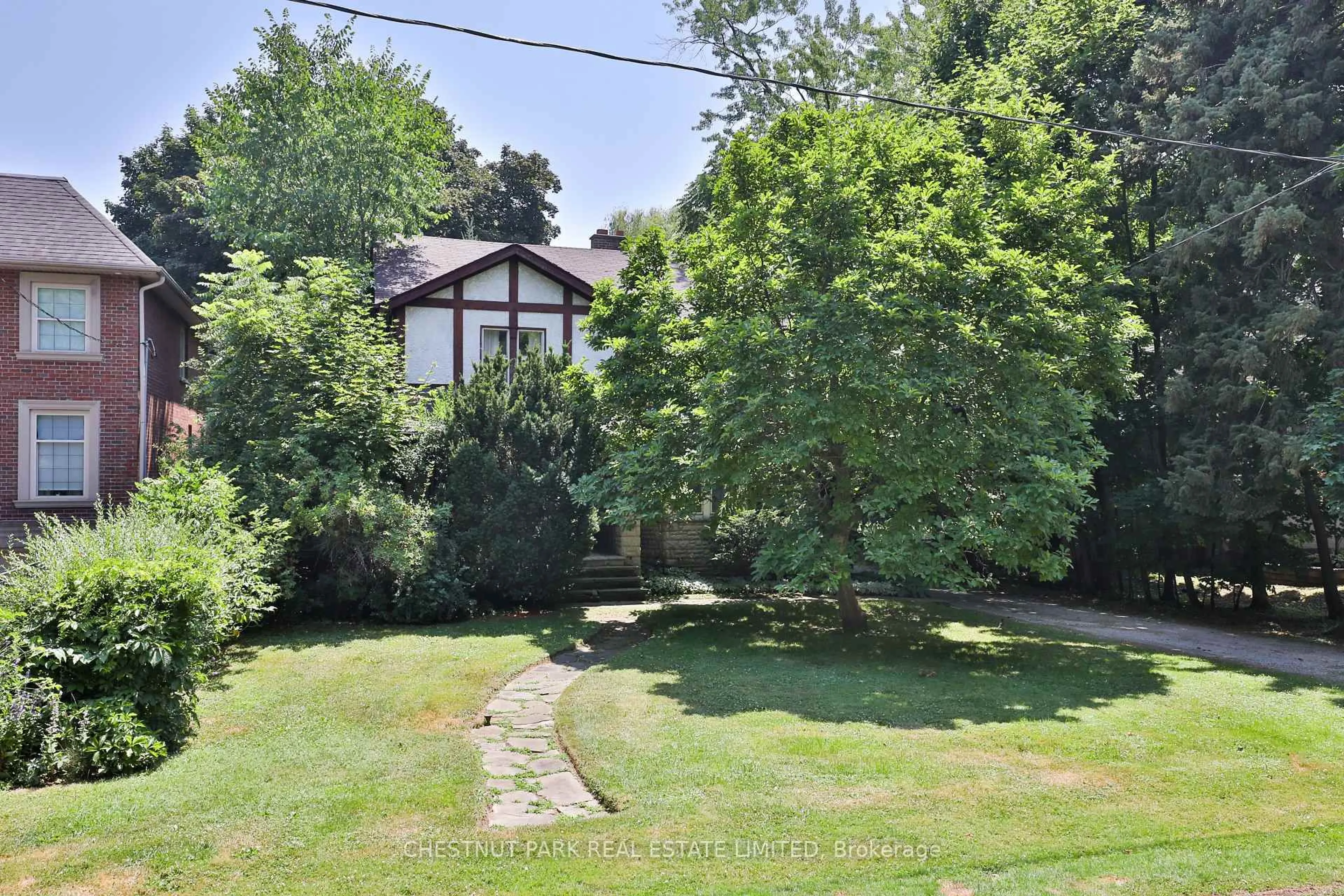 A pic from outside/outdoor area/front of a property/back of a property/a pic from drone, unknown for 61 Burnhamthorpe Cres, Toronto Ontario M9A 1G6