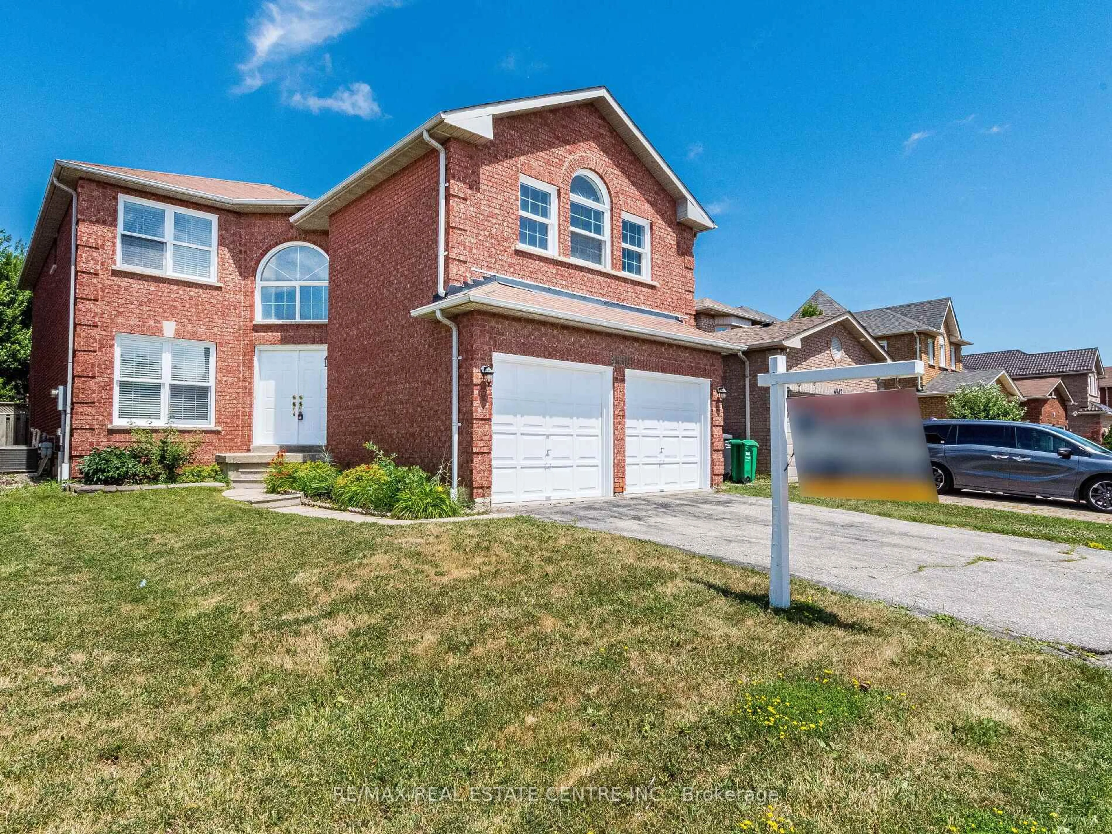 Home with brick exterior material, street for 4938 Rosebush Rd, Mississauga Ontario L5M 5M9